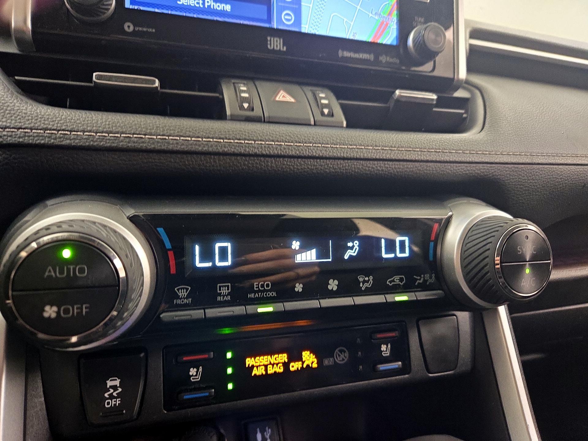 Thumbnail: 2019 Toyota RAV4 - 16