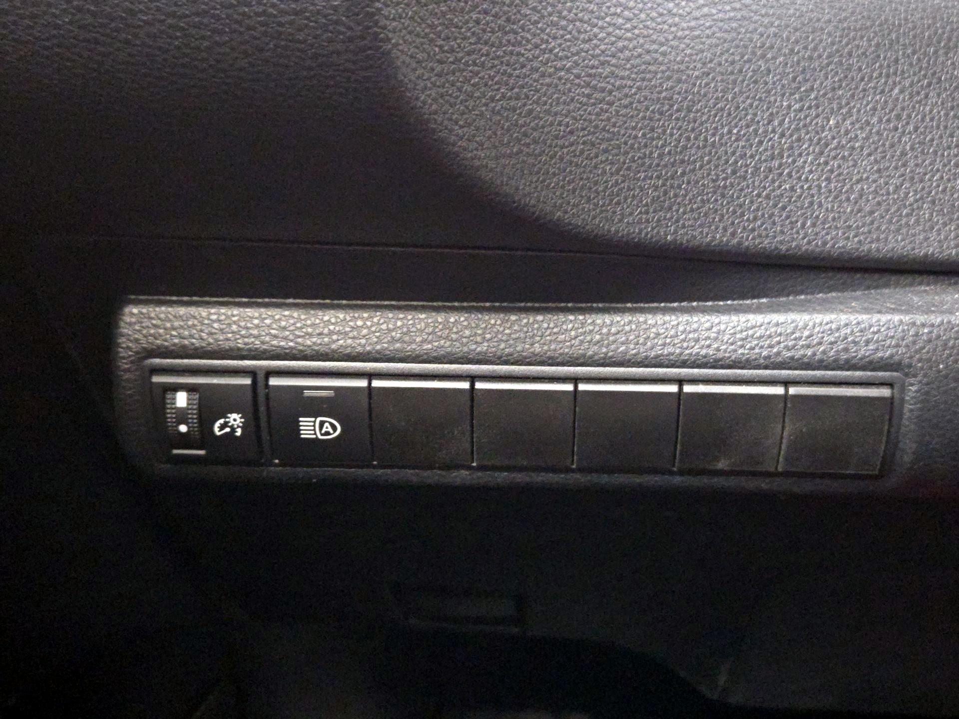 Thumbnail: 2024 Toyota Corolla - 13