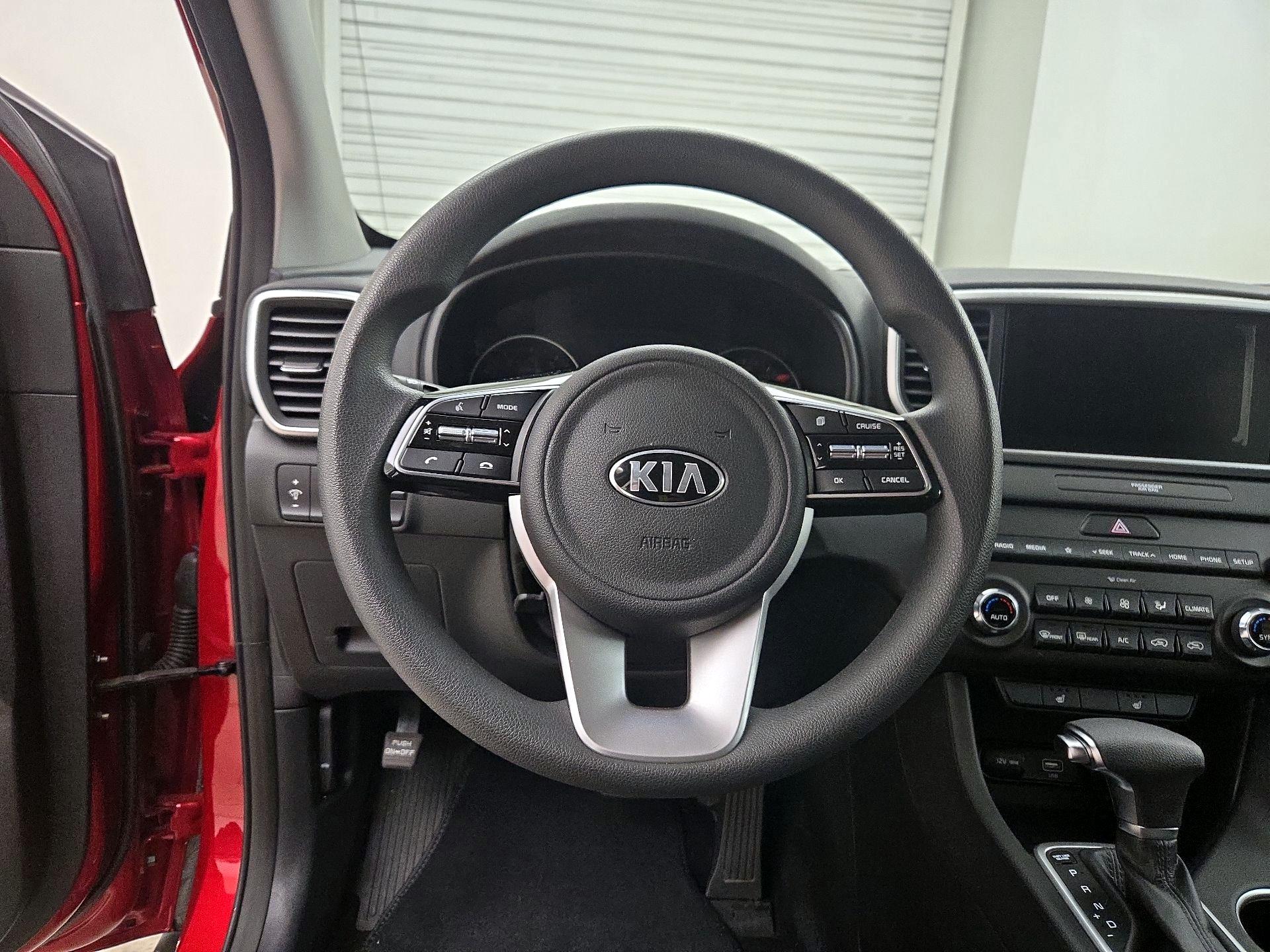 Thumbnail: 2021 Kia Sportage - 10