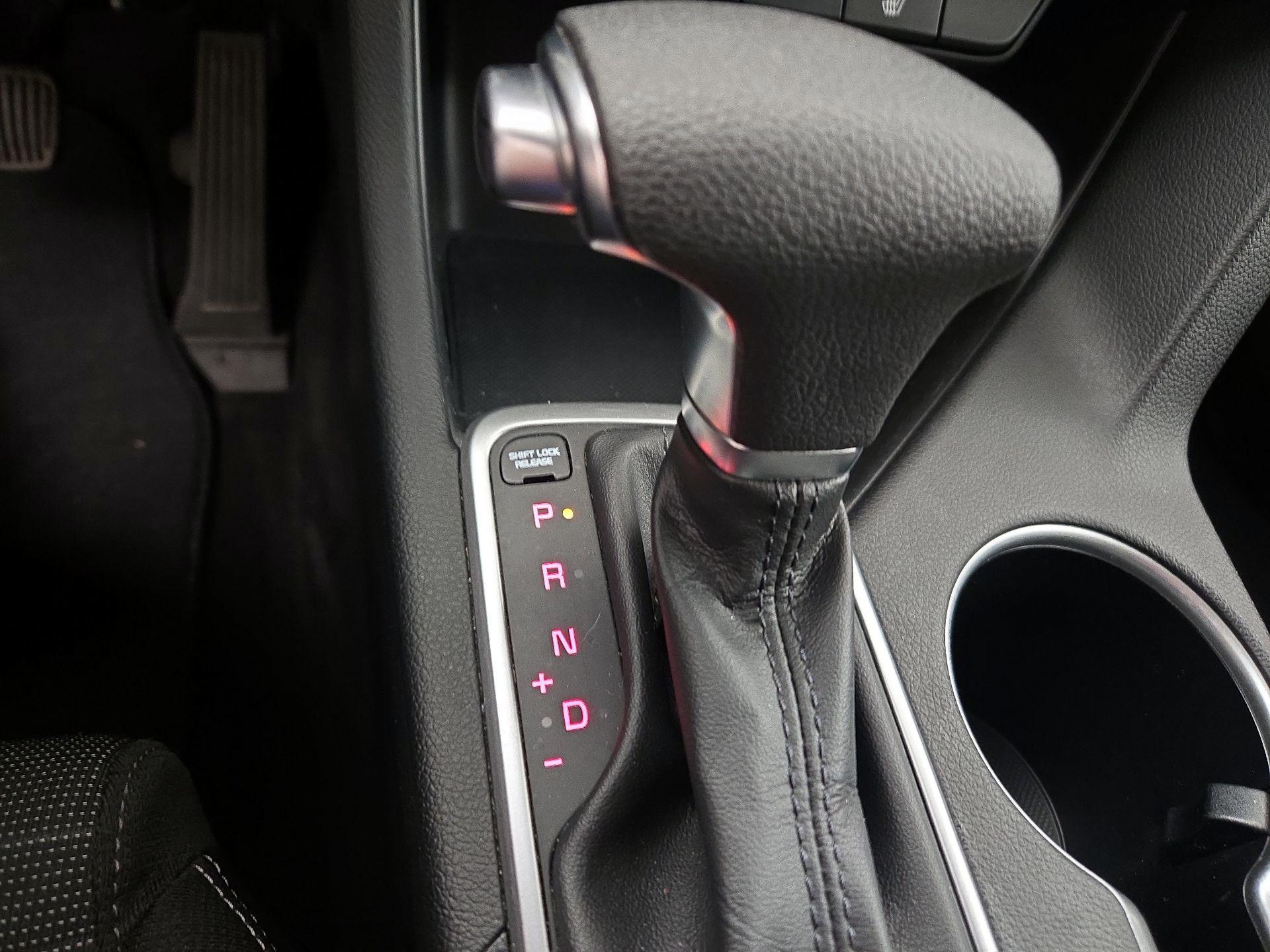 Thumbnail: 2021 Kia Sportage - 17