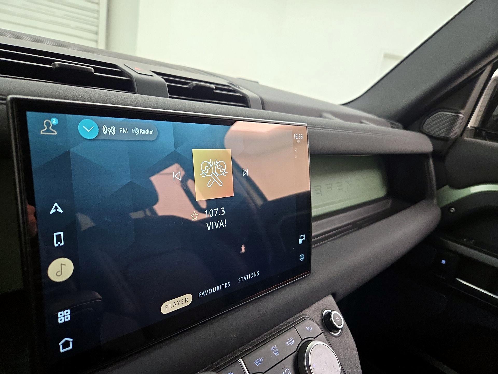 Thumbnail: 2023 Land Rover Defender - 15