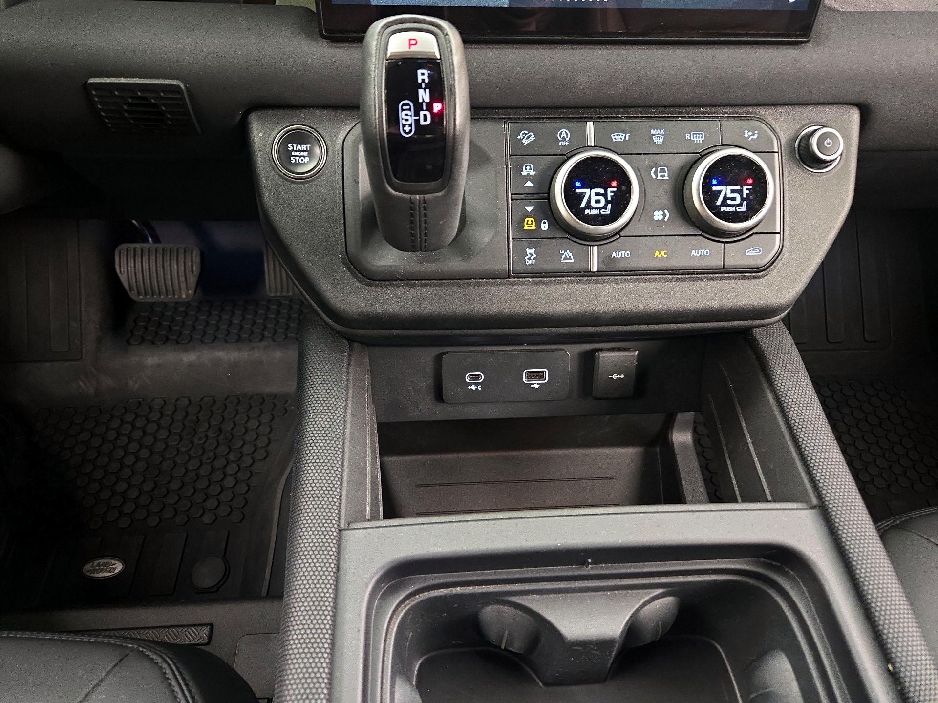 Thumbnail: 2023 Land Rover Defender - 17