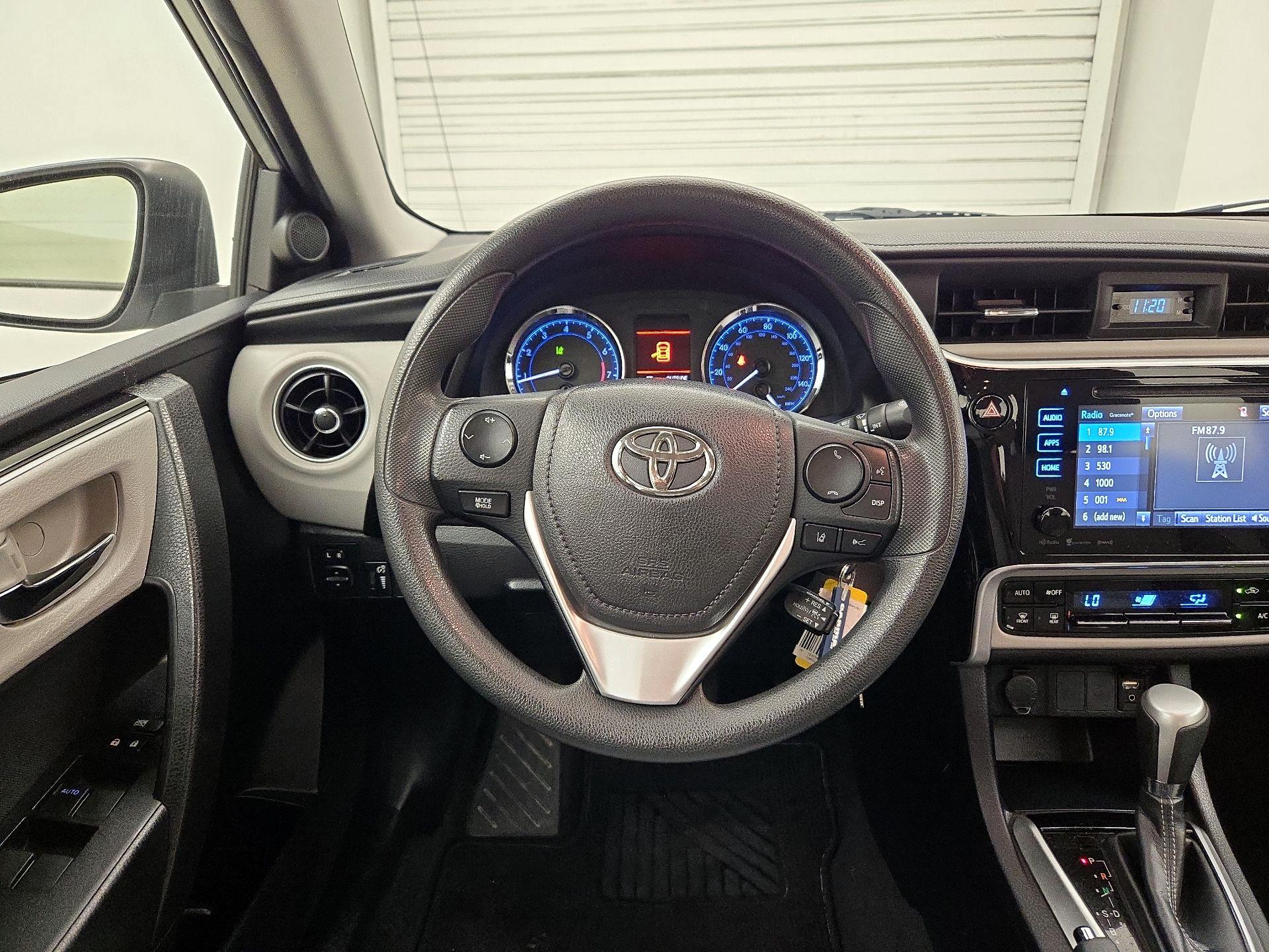 Thumbnail: 2018 Toyota Corolla - 10