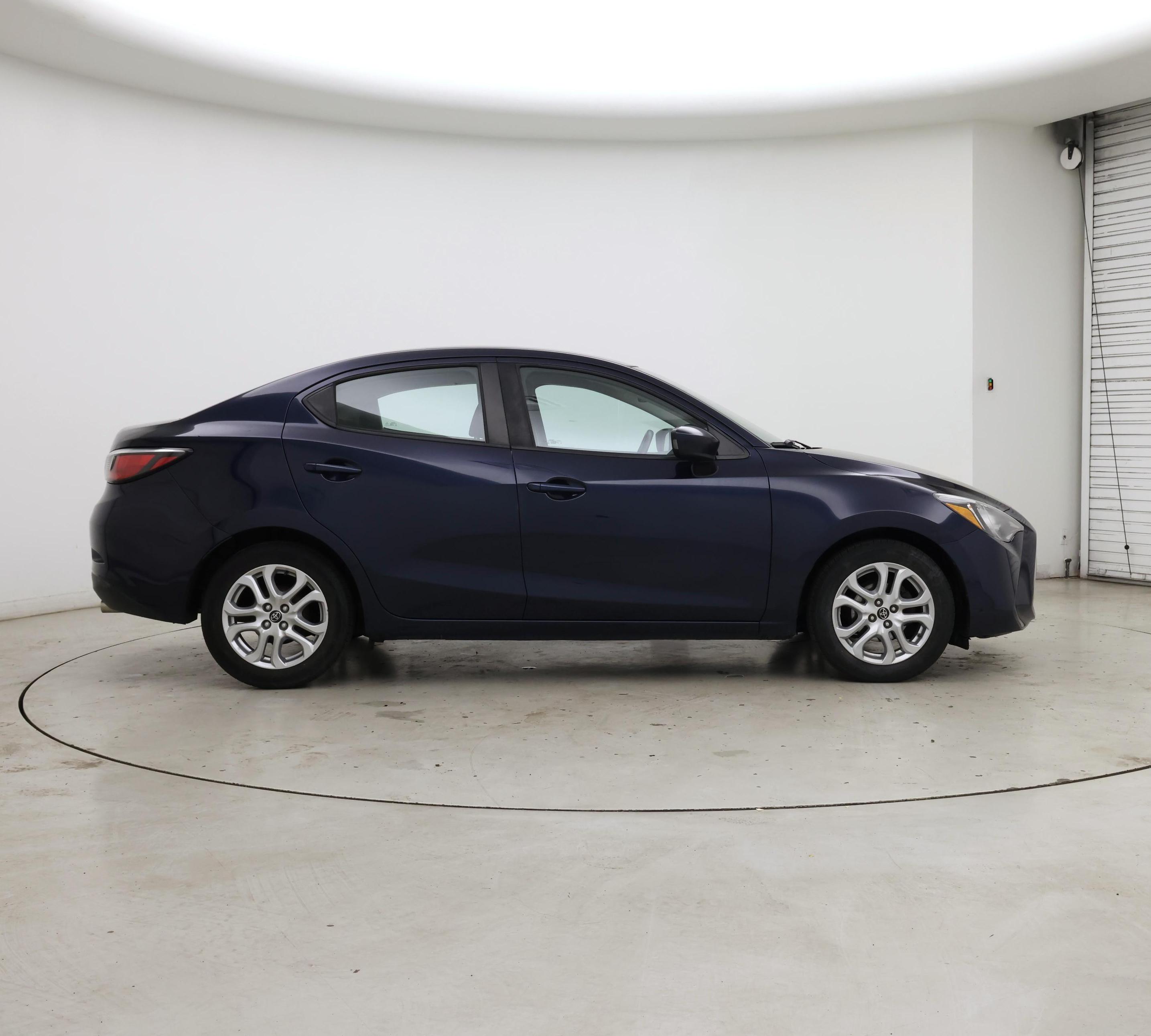 Thumbnail: 2017 Toyota Yaris iA - 7
