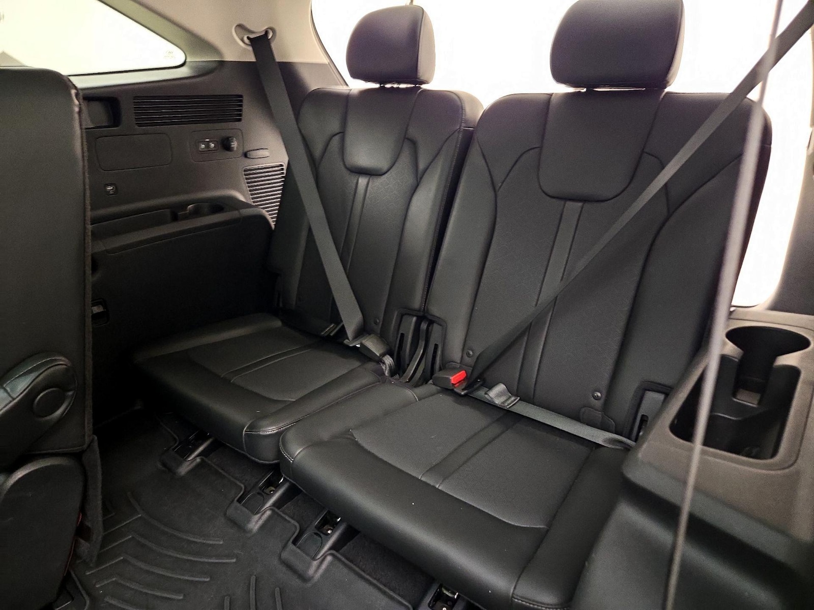 2022 Kia Sorento X-Line EX - Photo 22