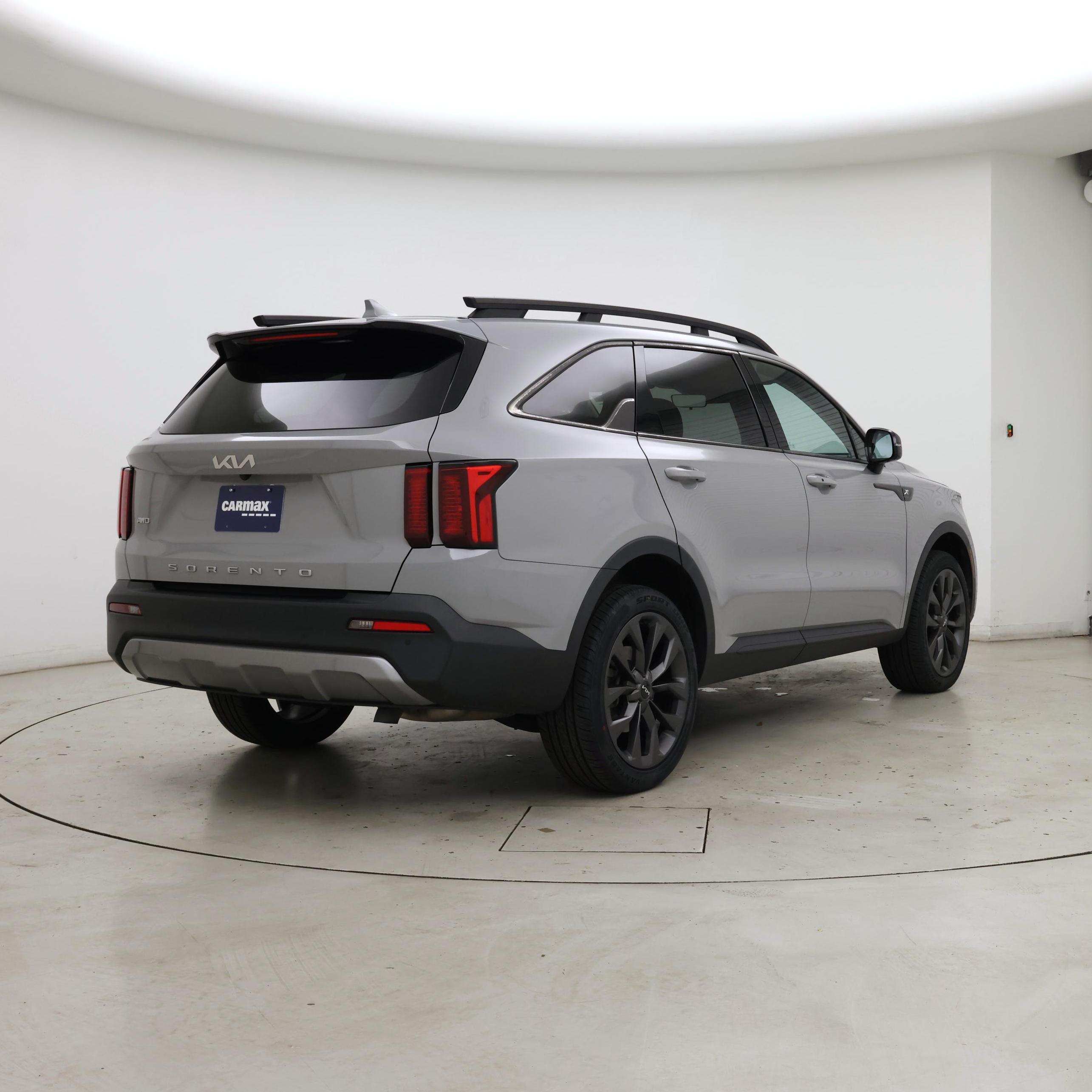 Thumbnail: 2022 Kia Sorento - 8