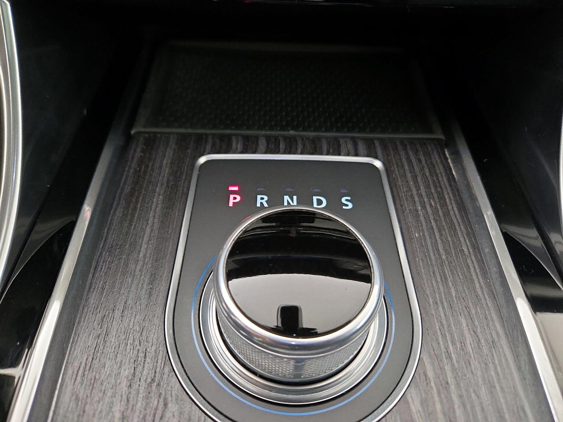 Thumbnail: 2016 Jaguar XF - 16