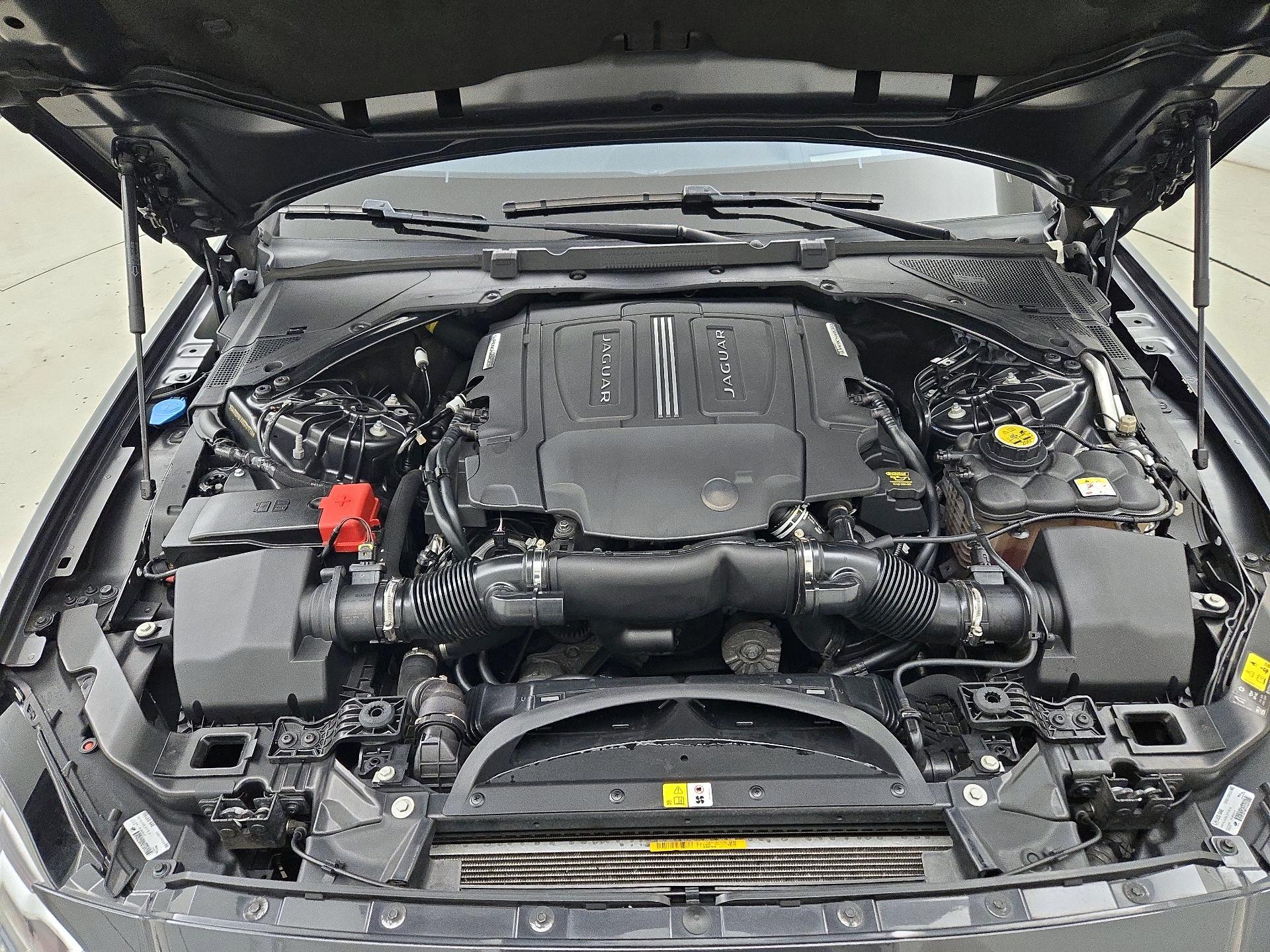 Thumbnail: 2016 Jaguar XF - 19