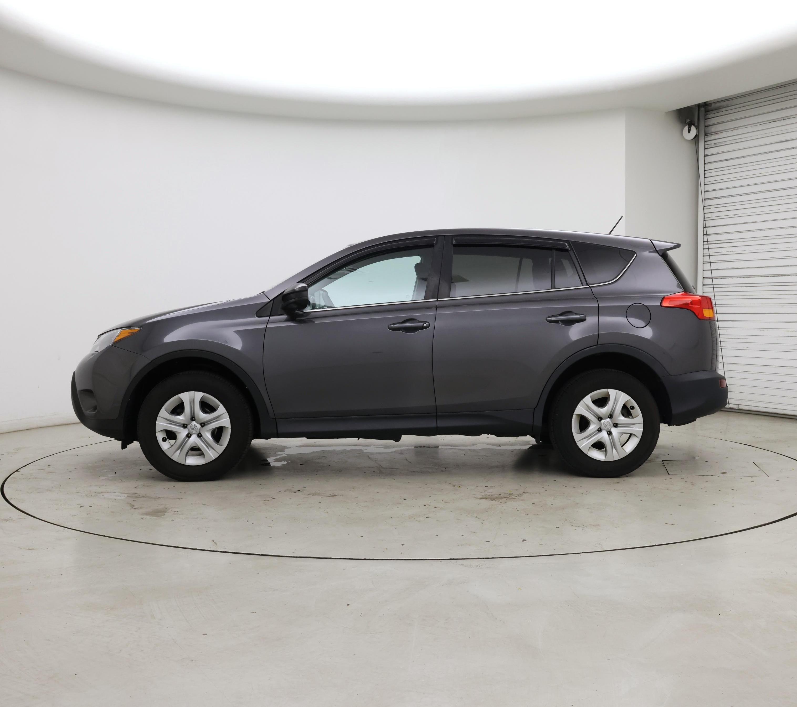 Thumbnail: 2015 Toyota RAV4 - 3