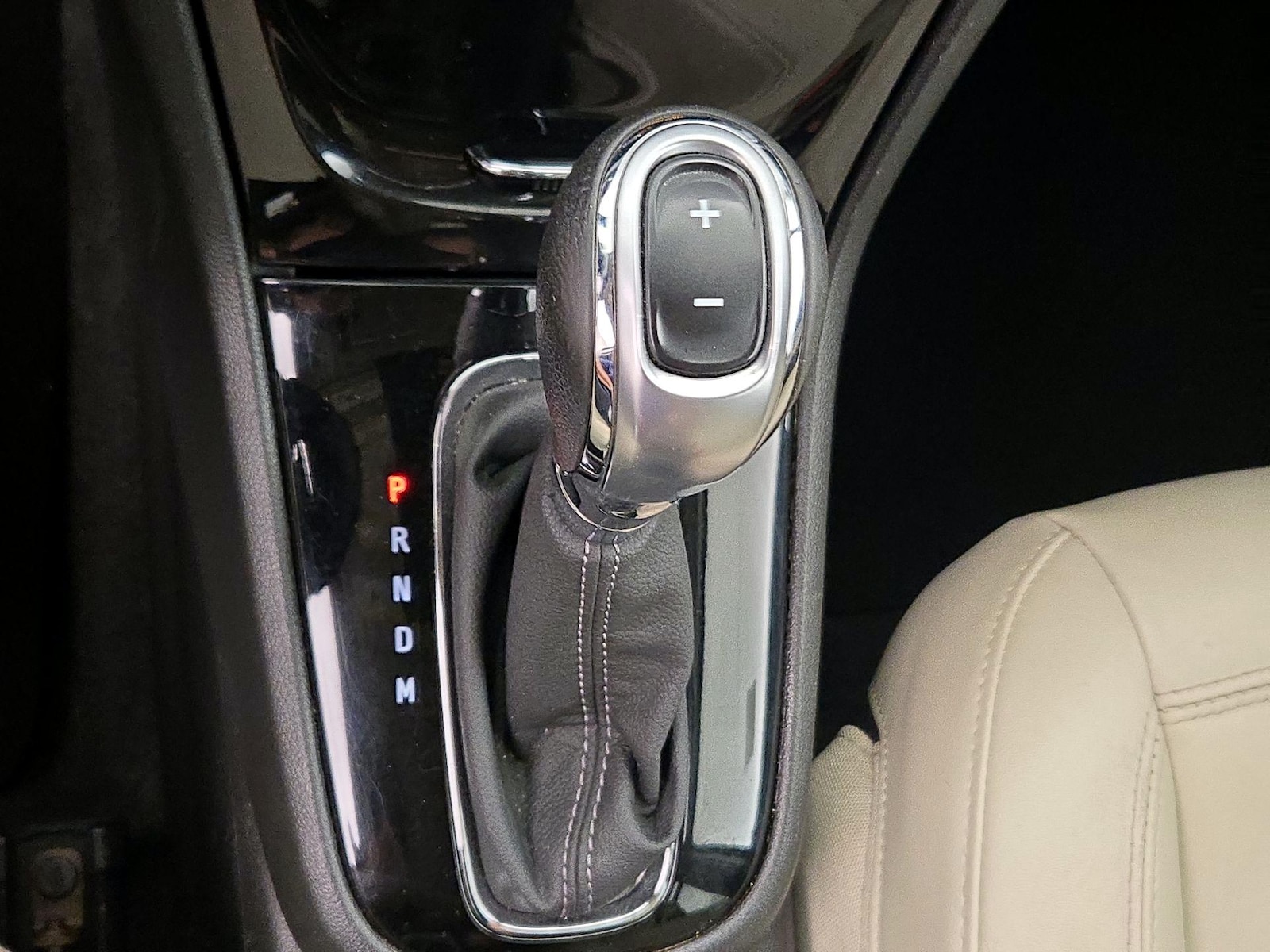 2017 Buick Encore Essence - Photo 16