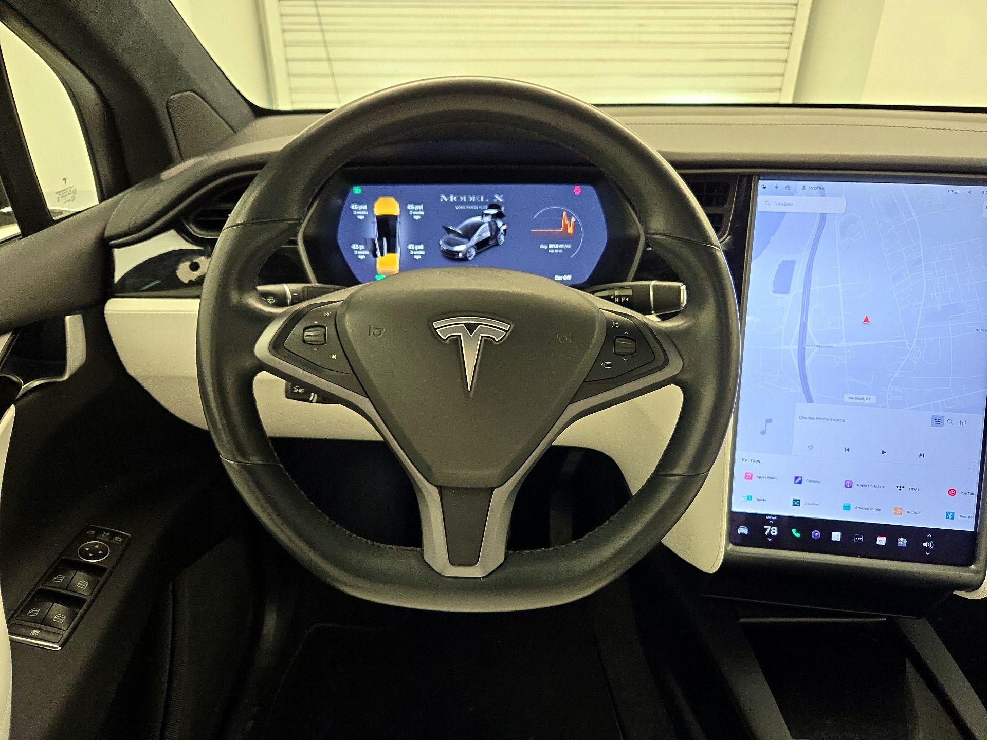 Thumbnail: 2020 Tesla Model X - 10
