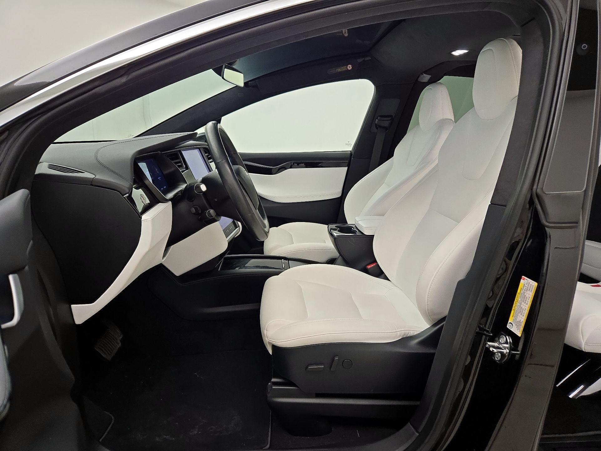 Thumbnail: 2020 Tesla Model X - 11