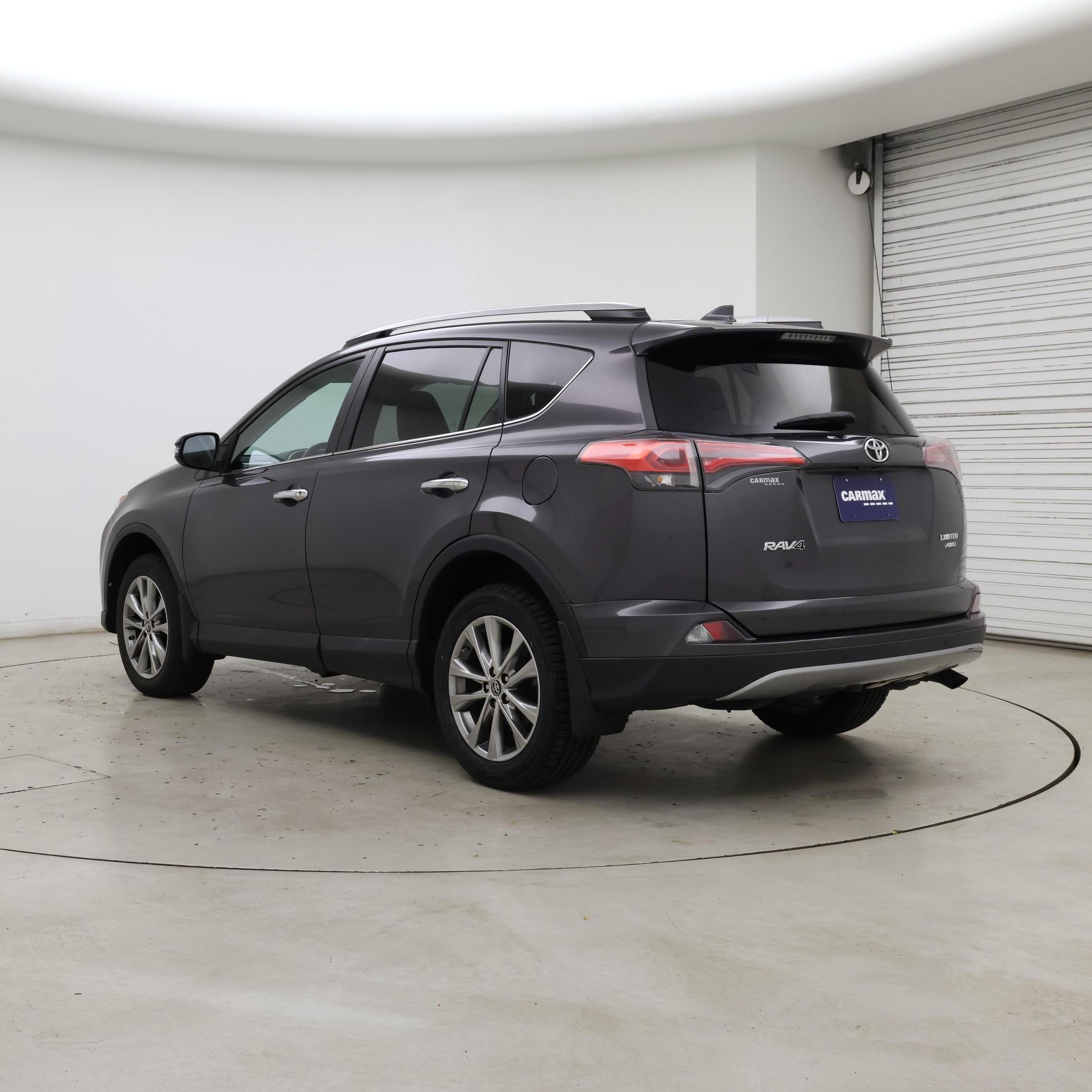 Thumbnail: 2017 Toyota RAV4 - 2