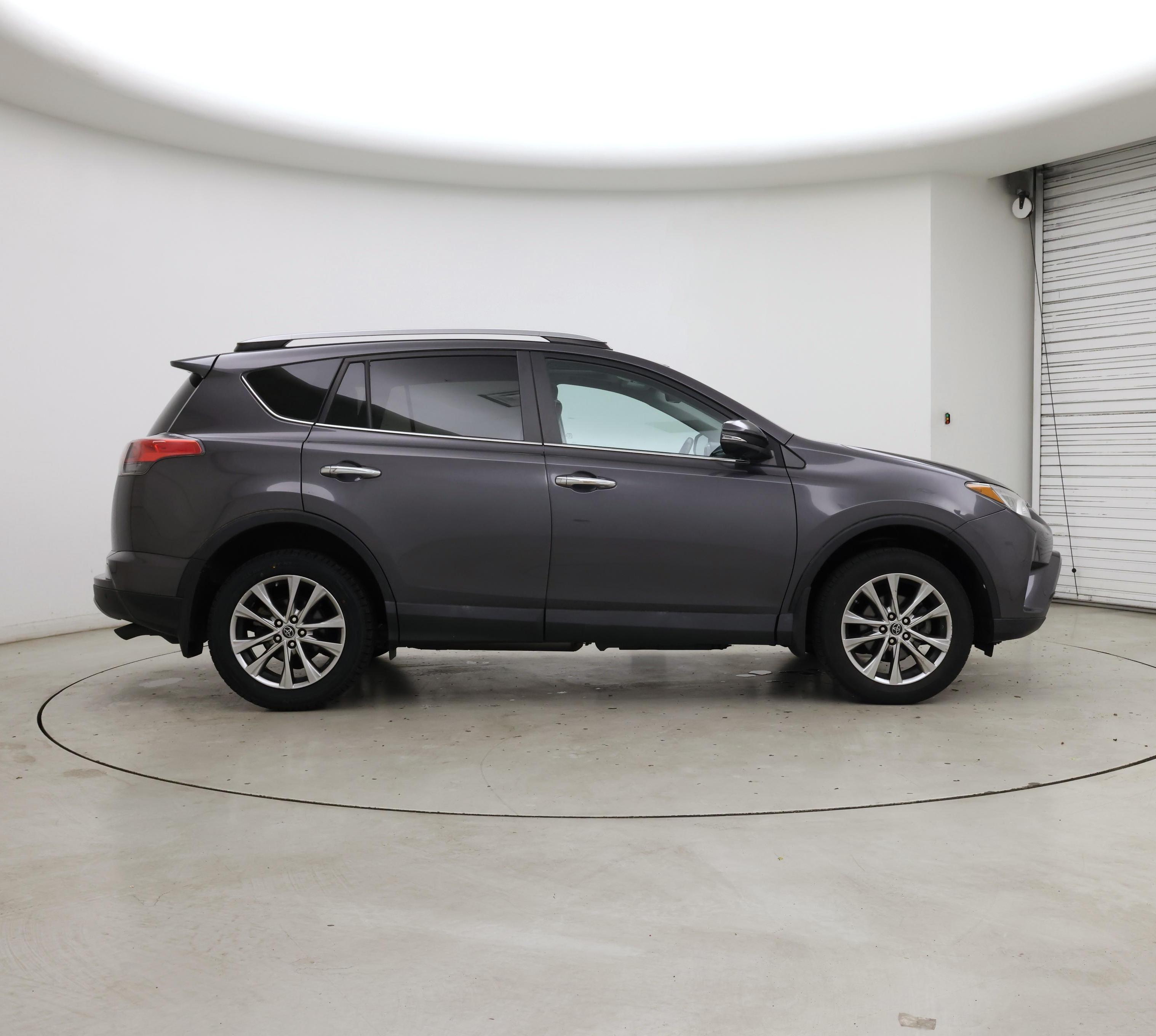 Thumbnail: 2017 Toyota RAV4 - 7