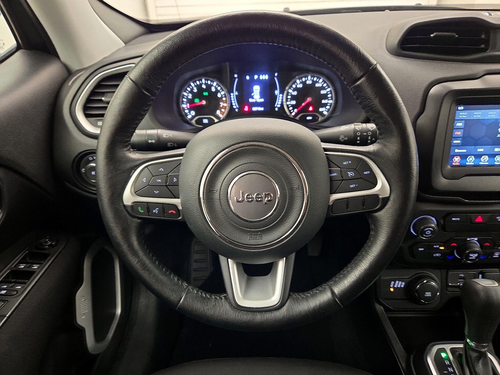 Thumbnail: 2019 Jeep Renegade - 10
