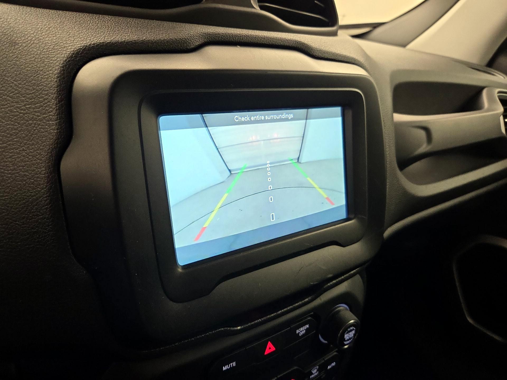 Thumbnail: 2019 Jeep Renegade - 14