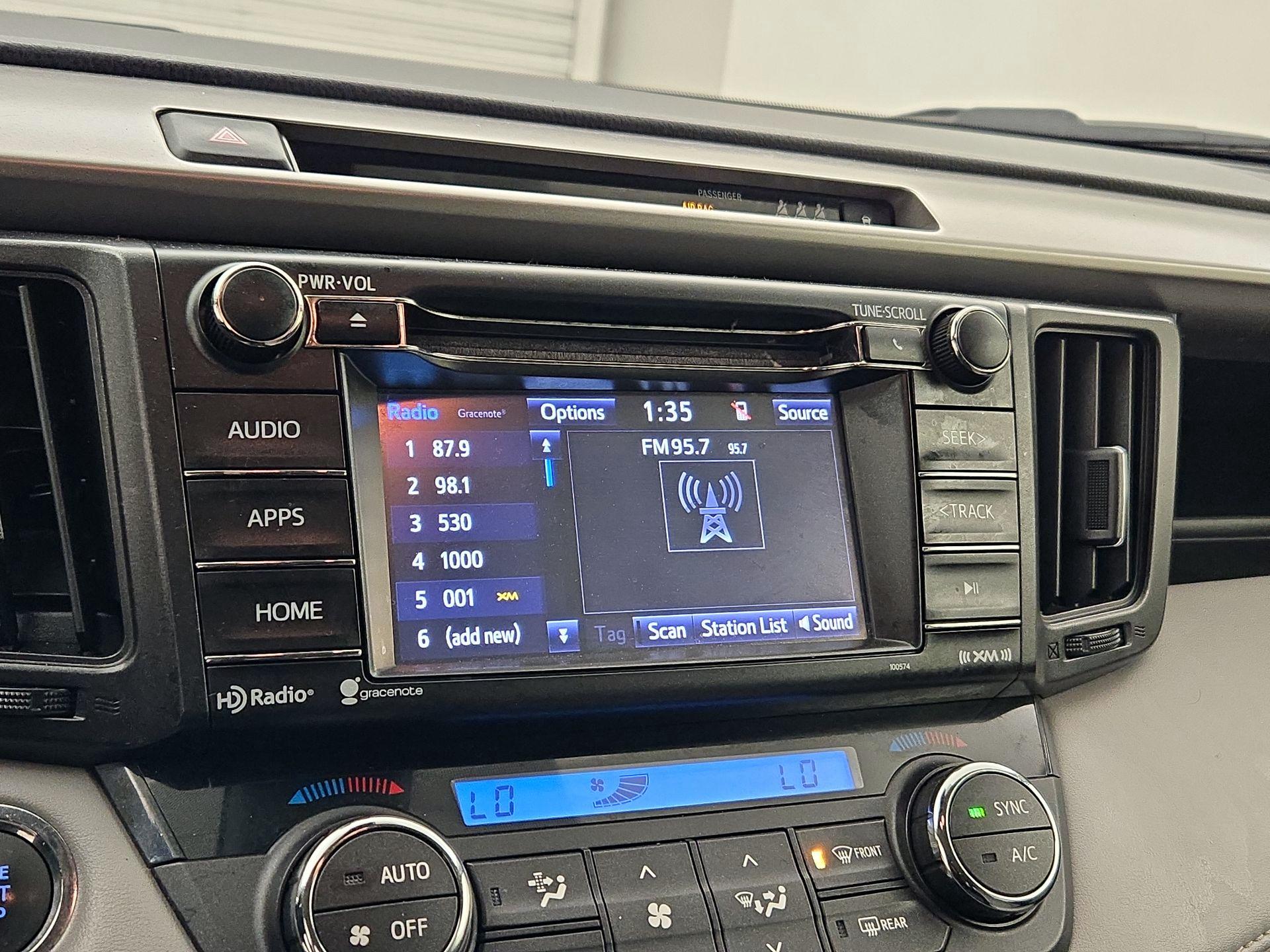 Thumbnail: 2018 Toyota RAV4 - 15