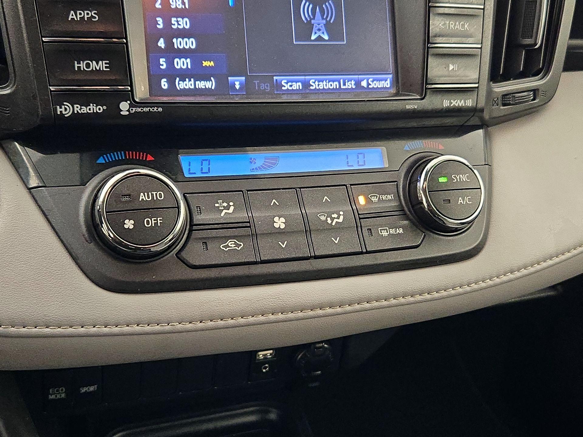 Thumbnail: 2018 Toyota RAV4 - 16