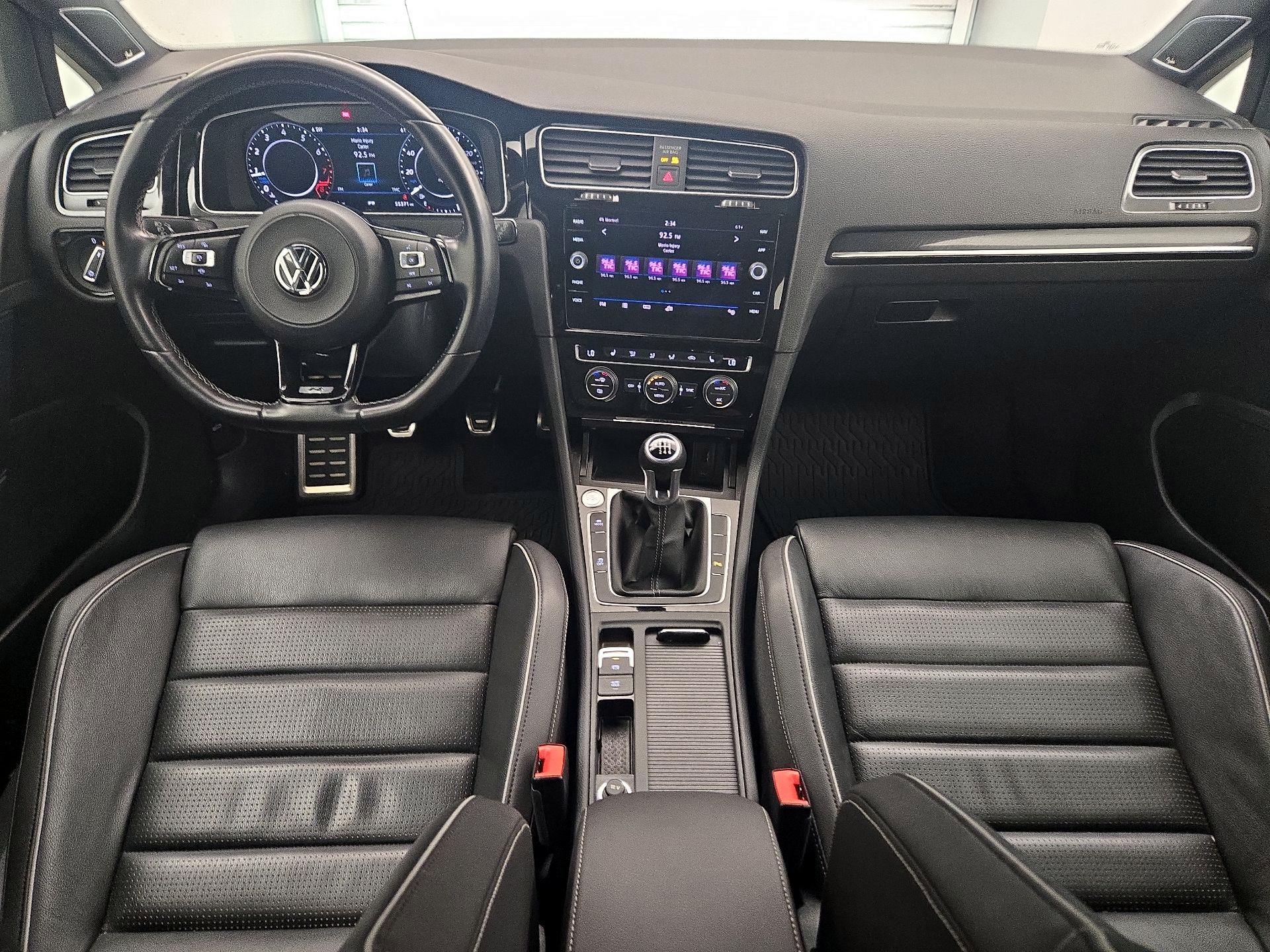 Thumbnail: 2019 Volkswagen Golf - 9