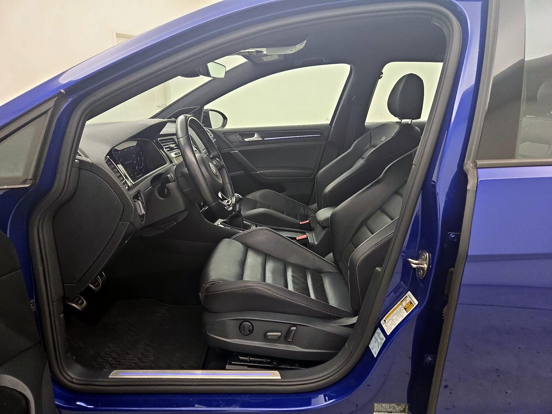 Thumbnail: 2019 Volkswagen Golf - 11