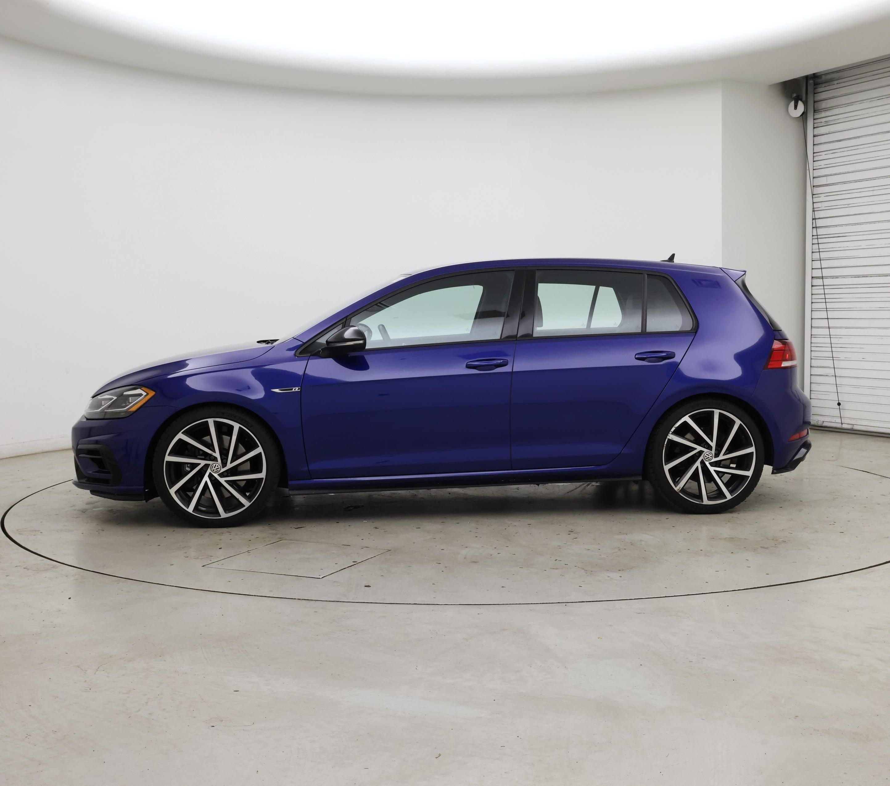 Thumbnail: 2019 Volkswagen Golf - 3