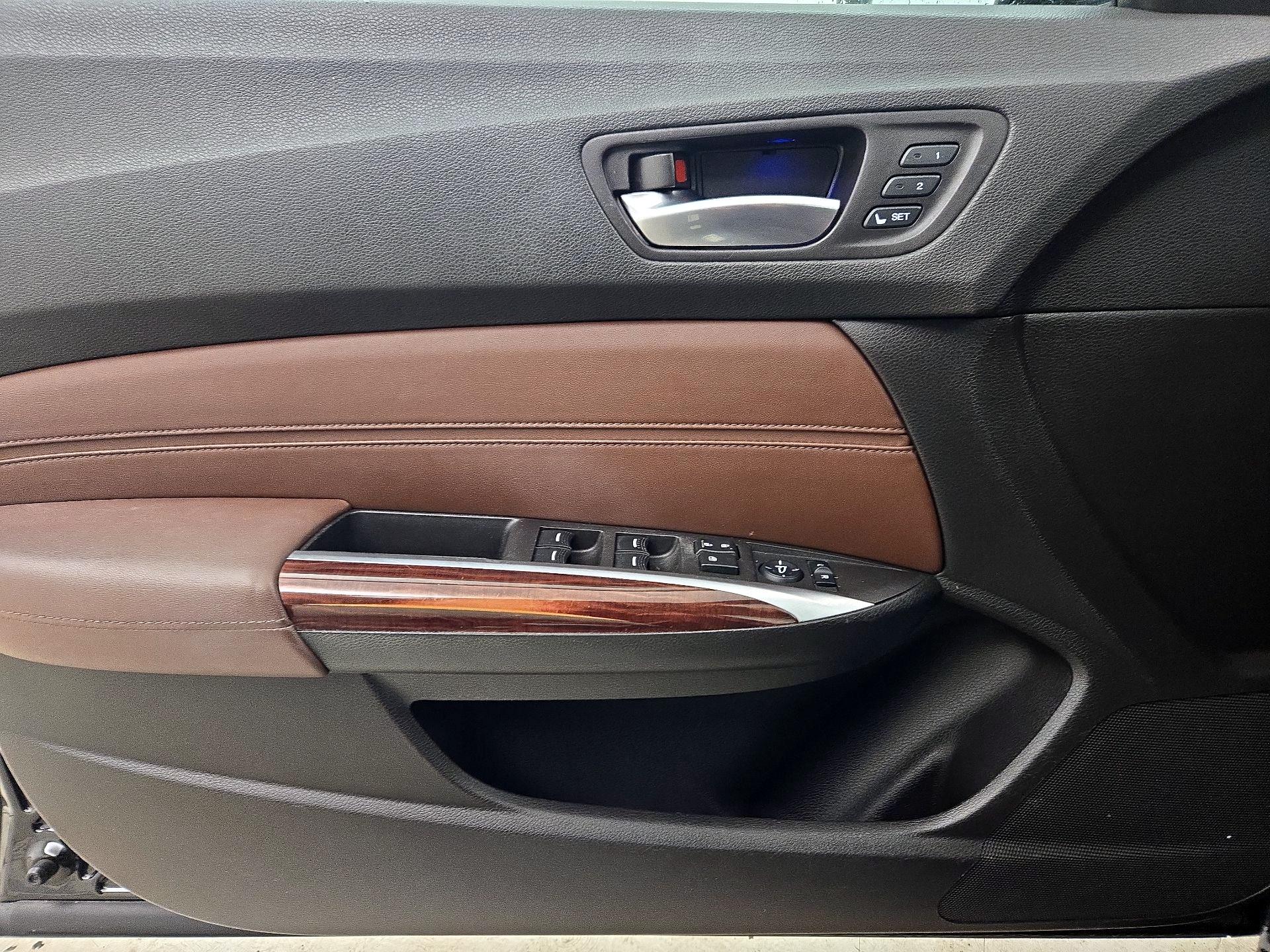 Thumbnail: 2016 Acura TLX - 12