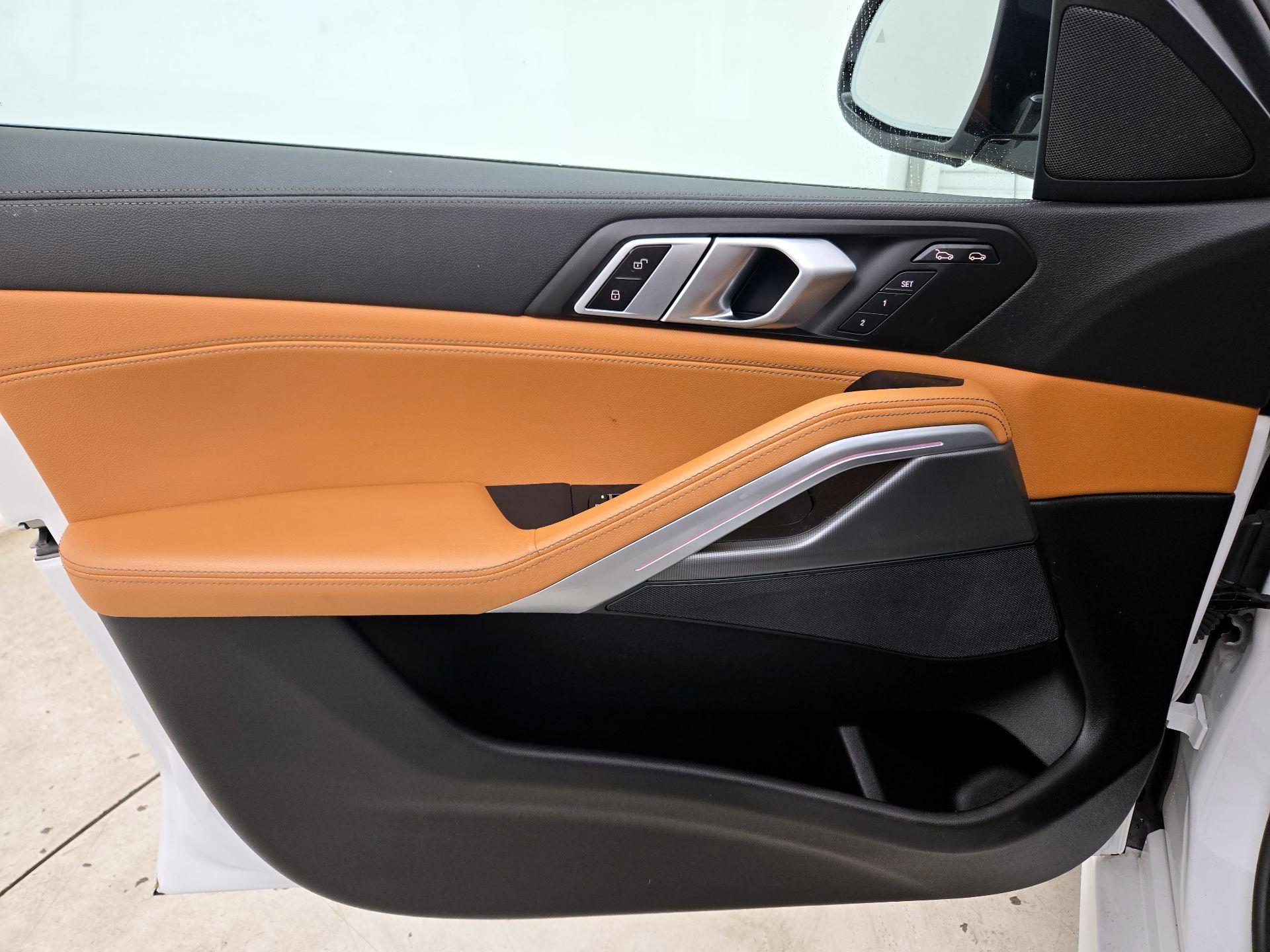 Thumbnail: 2022 BMW X6 - 12