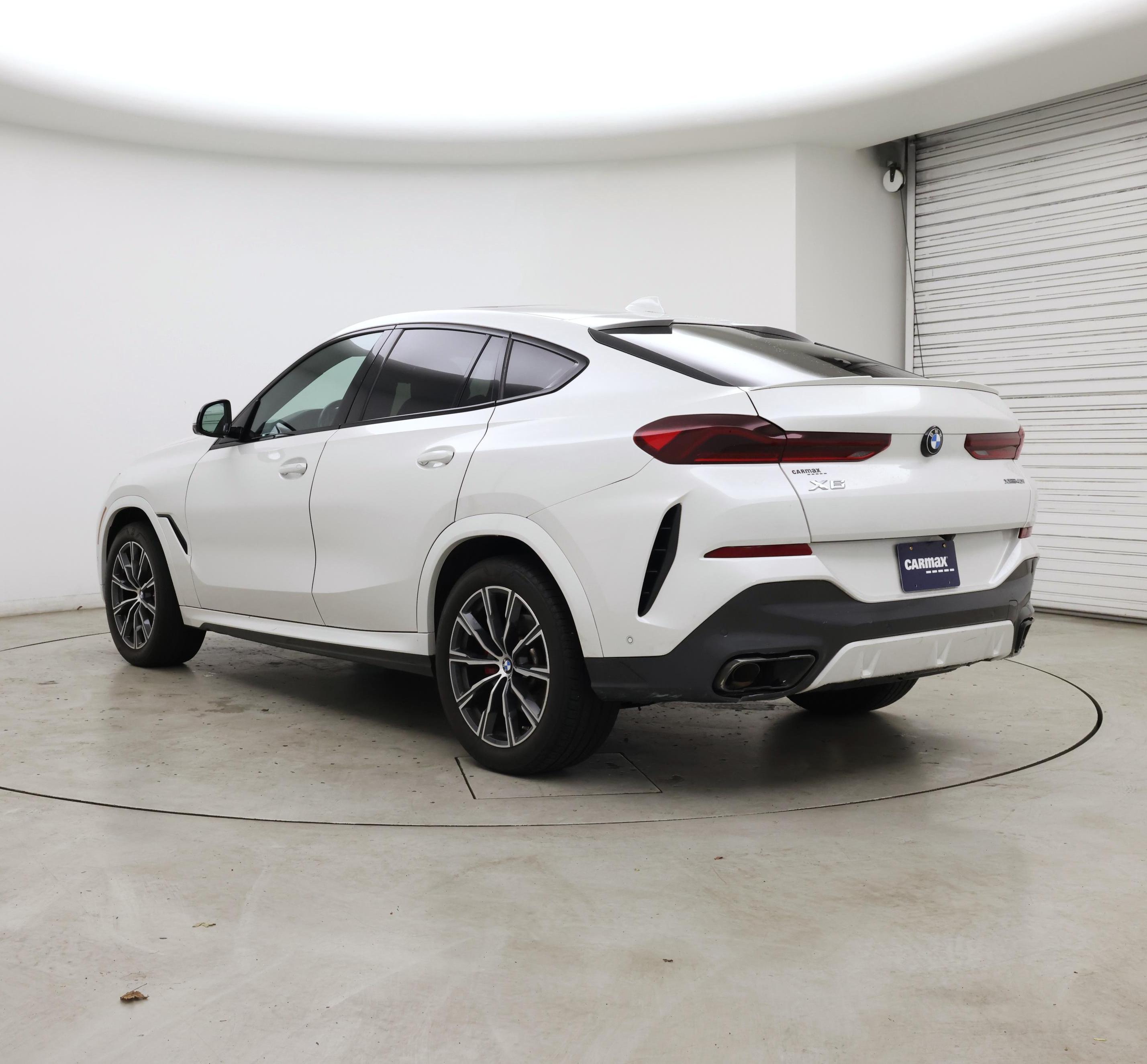 Thumbnail: 2022 BMW X6 - 2