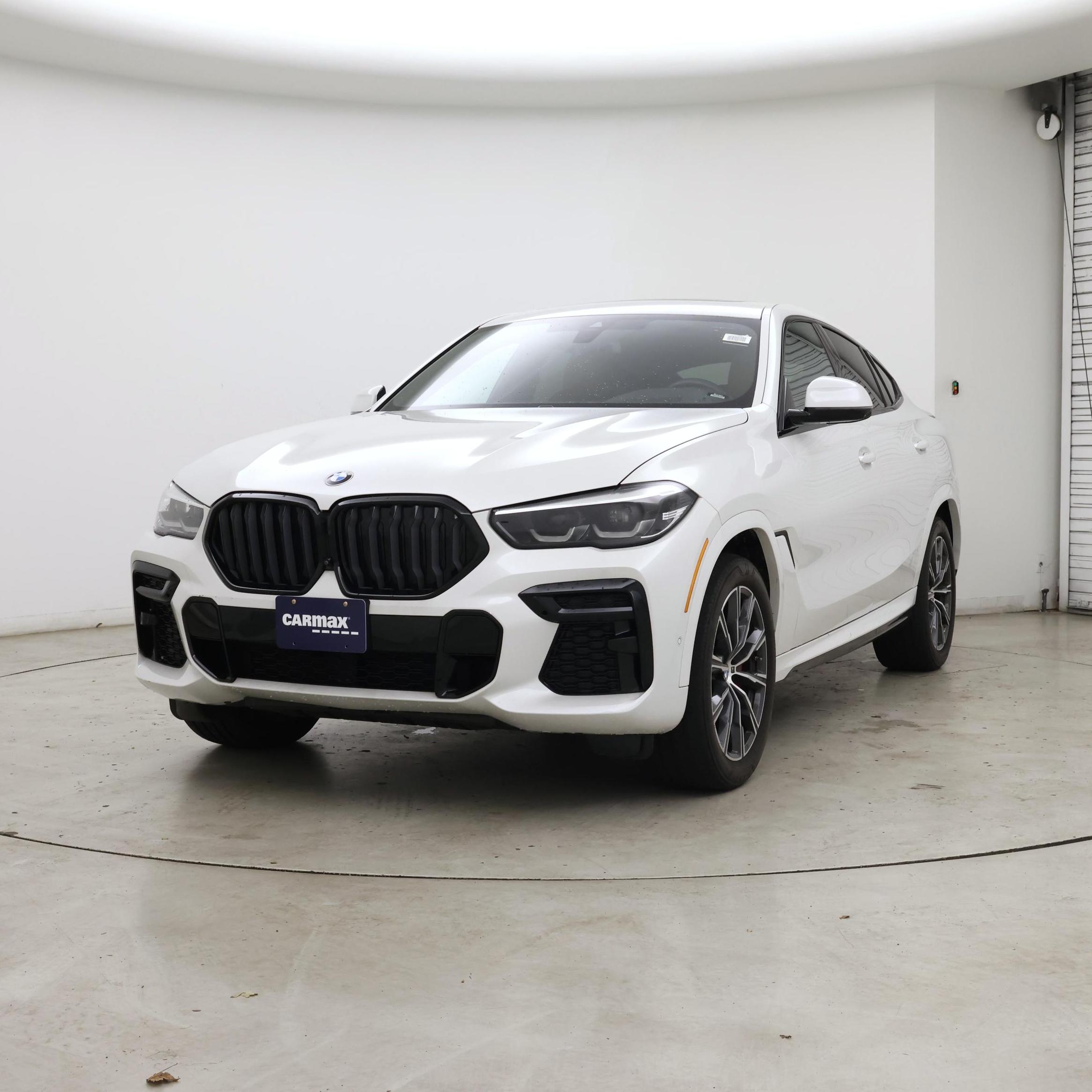 Thumbnail: 2022 BMW X6 - 4