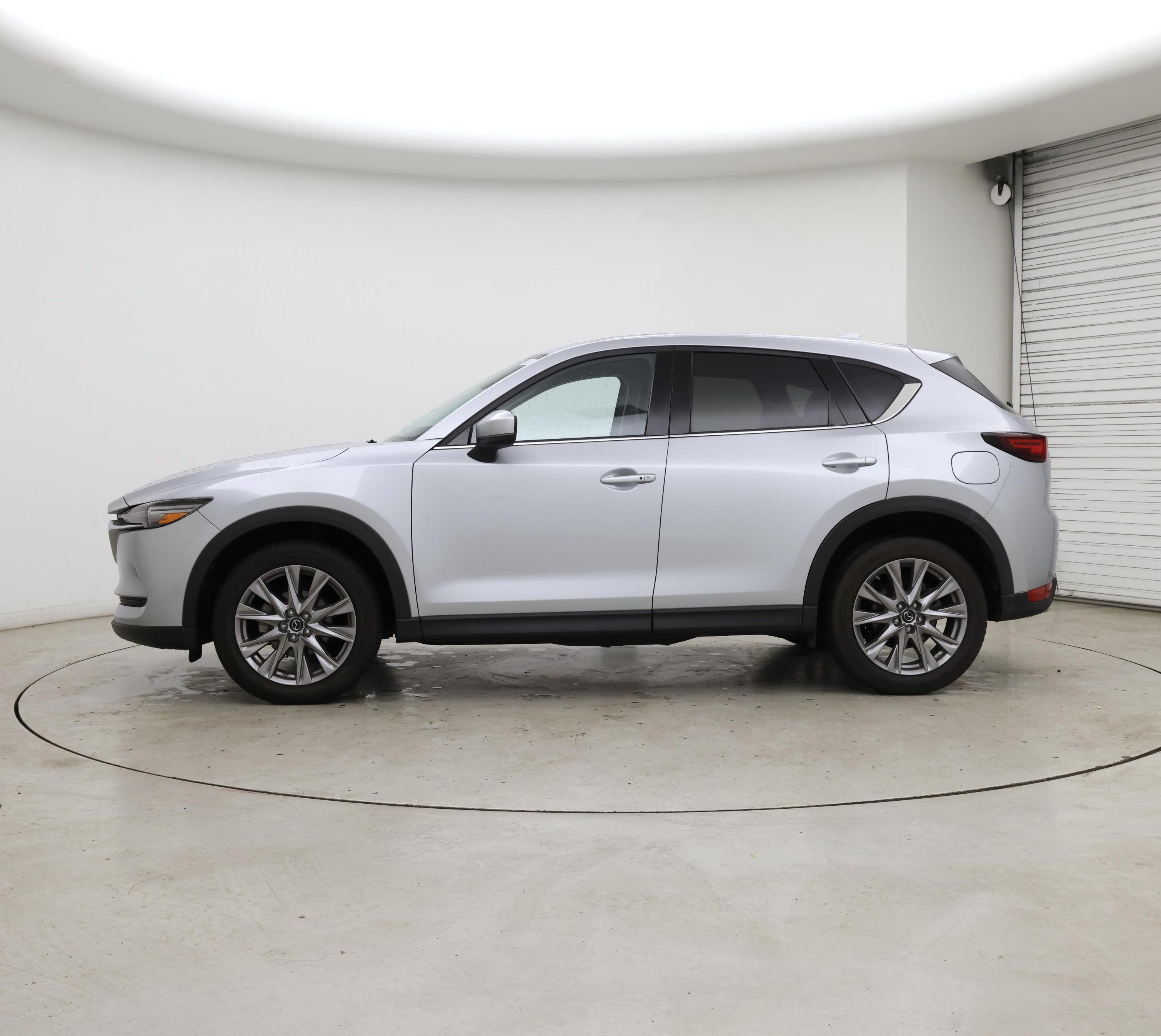 Thumbnail: 2020 Mazda CX-5 - 3