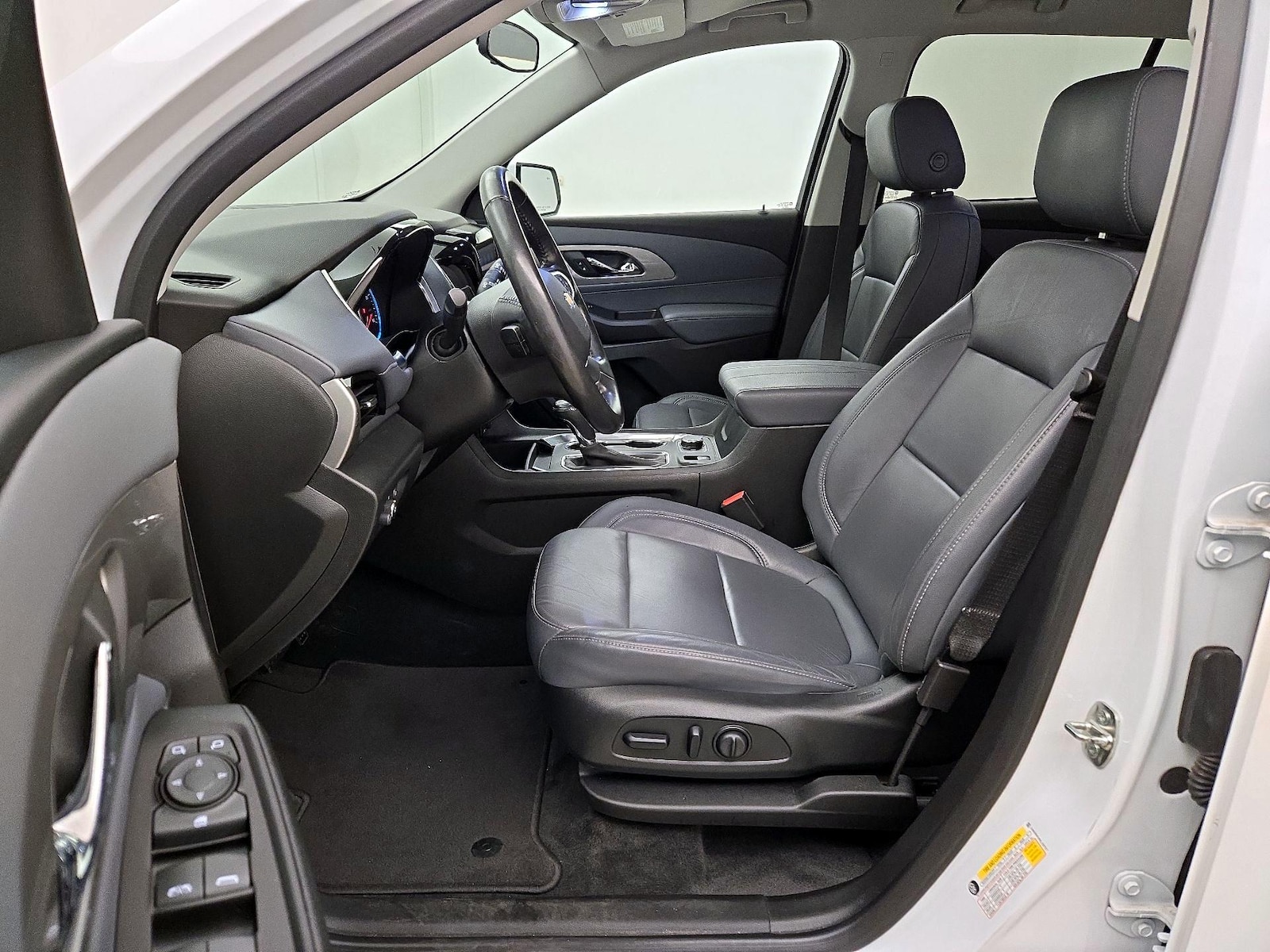 2020 Chevrolet Traverse 3LT - Photo 12