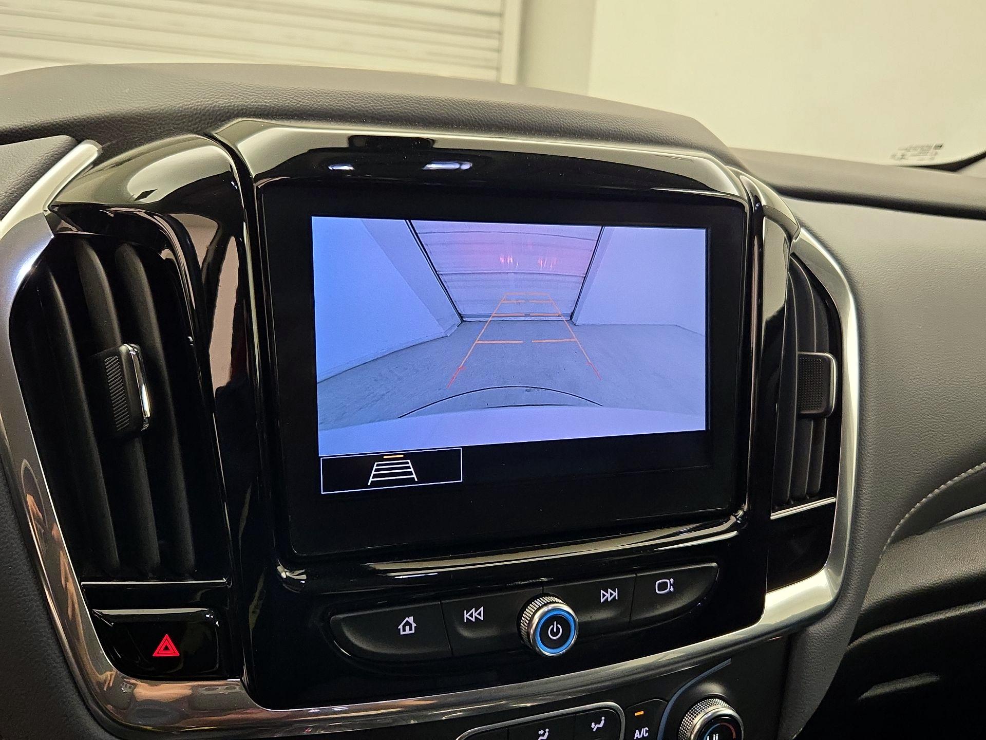 Thumbnail: 2020 Chevrolet Traverse - 15