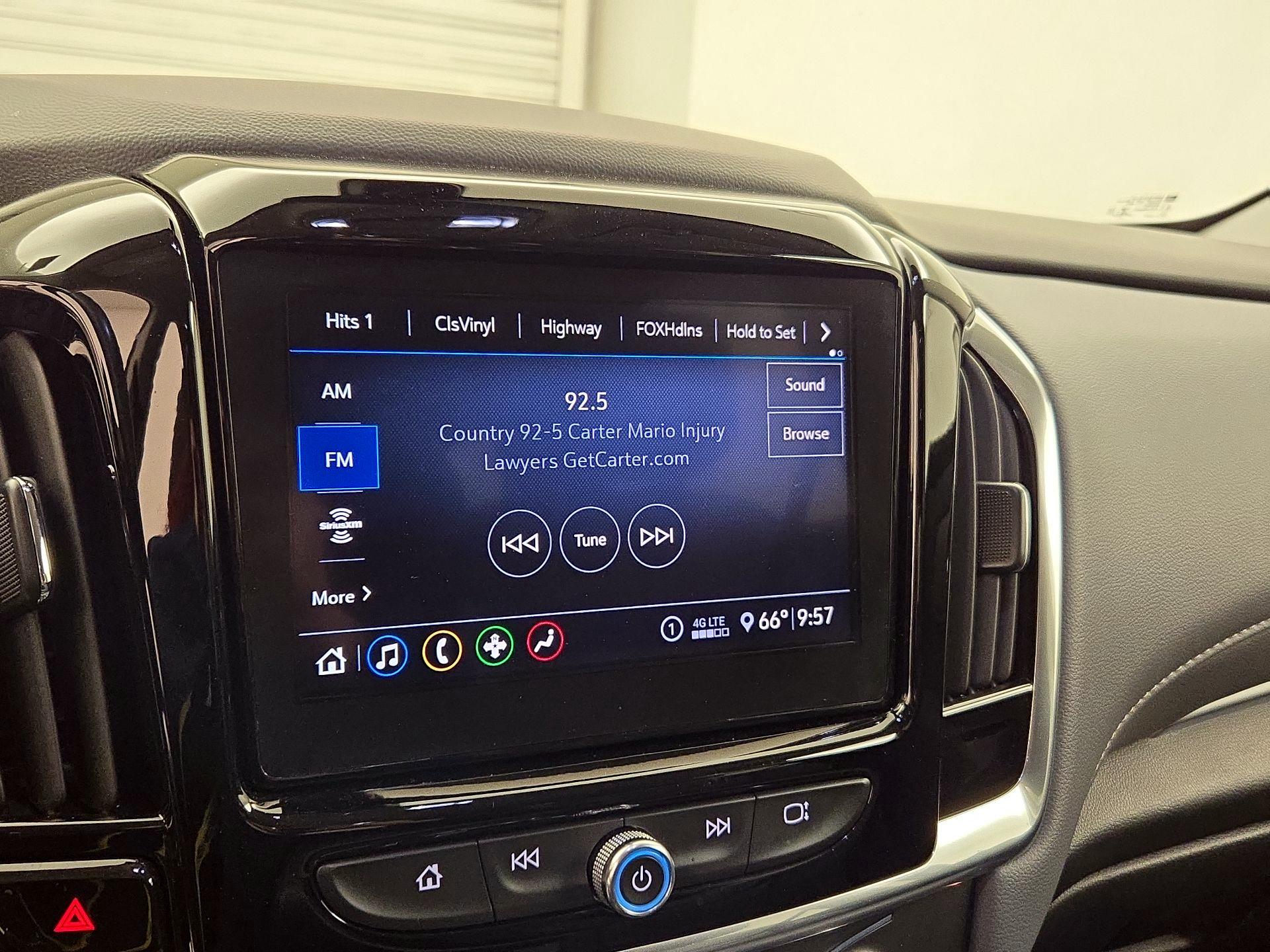 Thumbnail: 2020 Chevrolet Traverse - 16