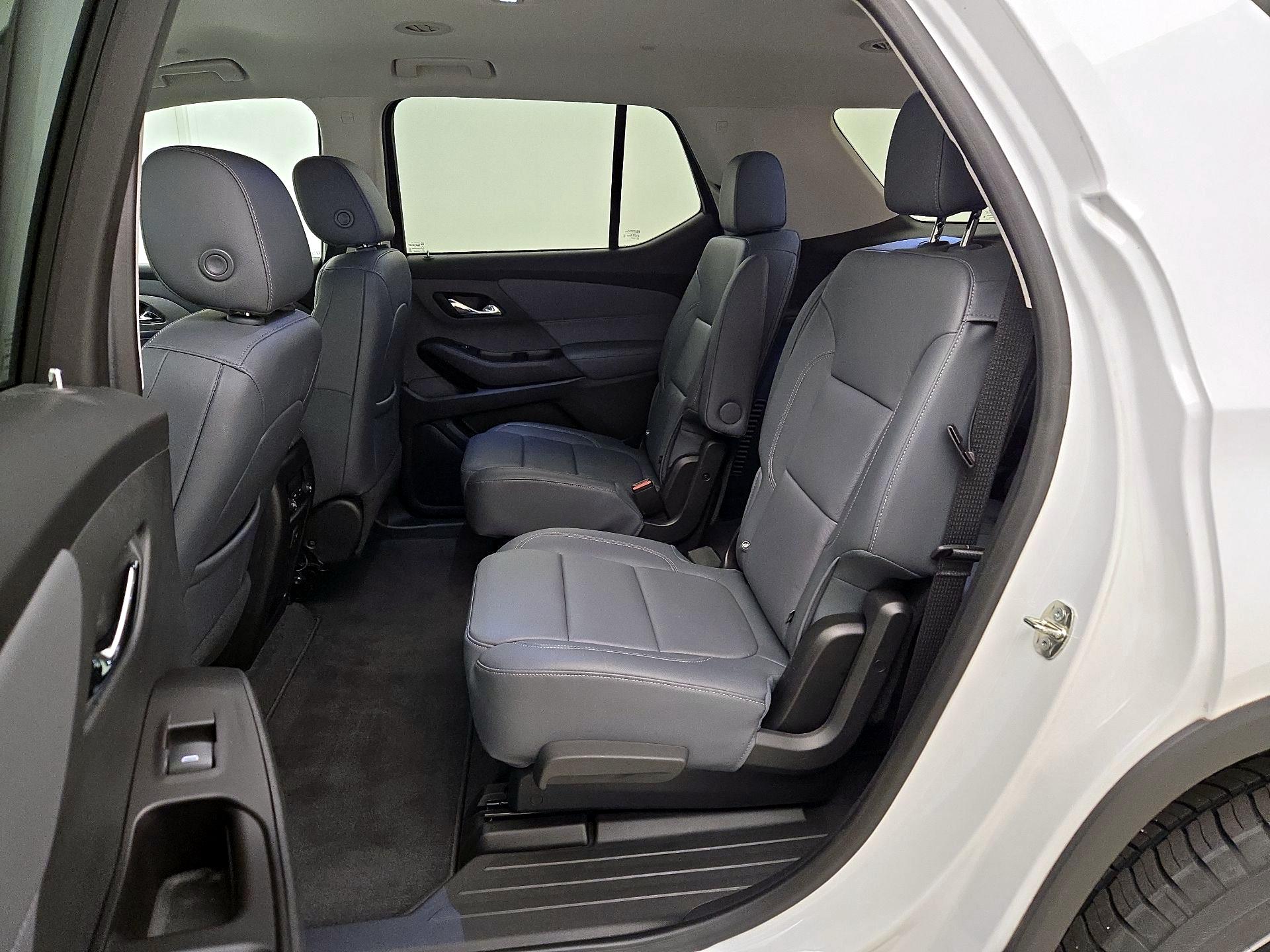 Thumbnail: 2020 Chevrolet Traverse - 20