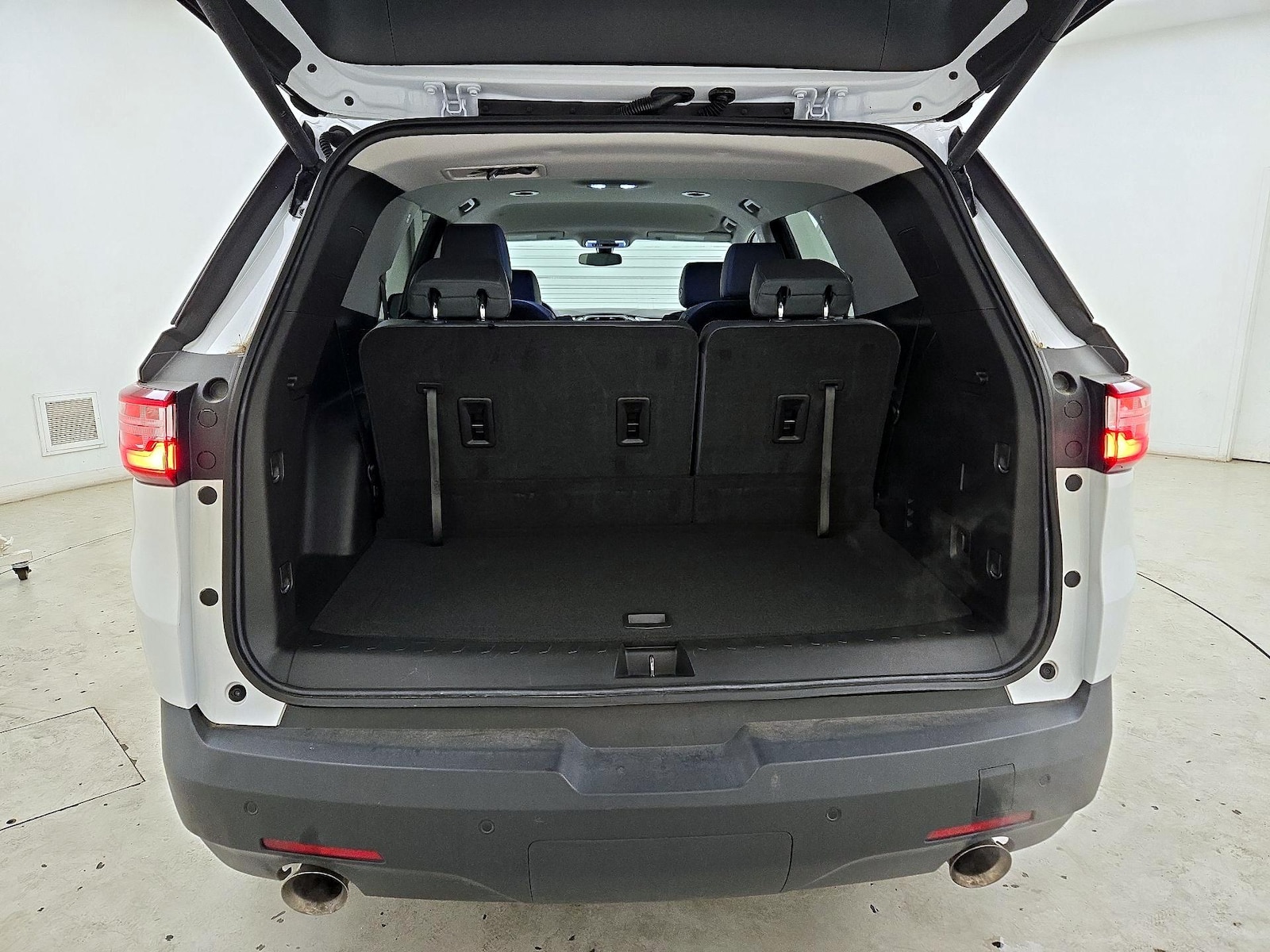 2020 Chevrolet Traverse 3LT - Photo 23
