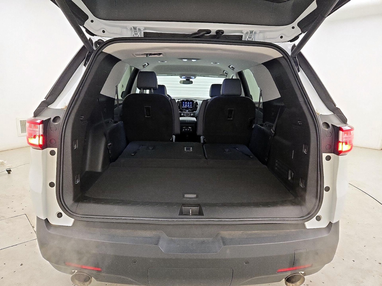 2020 Chevrolet Traverse 3LT - Photo 24
