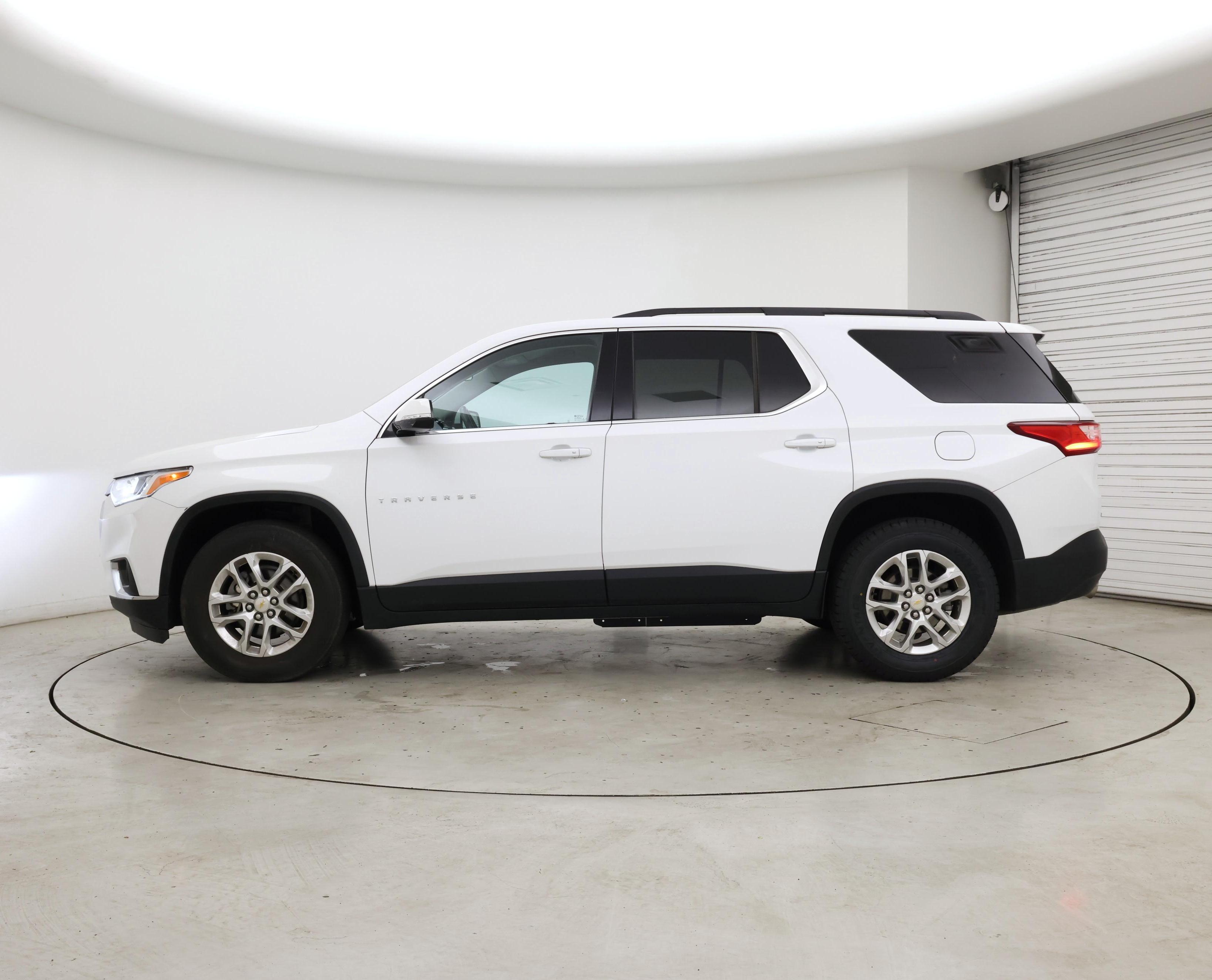 Thumbnail: 2020 Chevrolet Traverse - 3