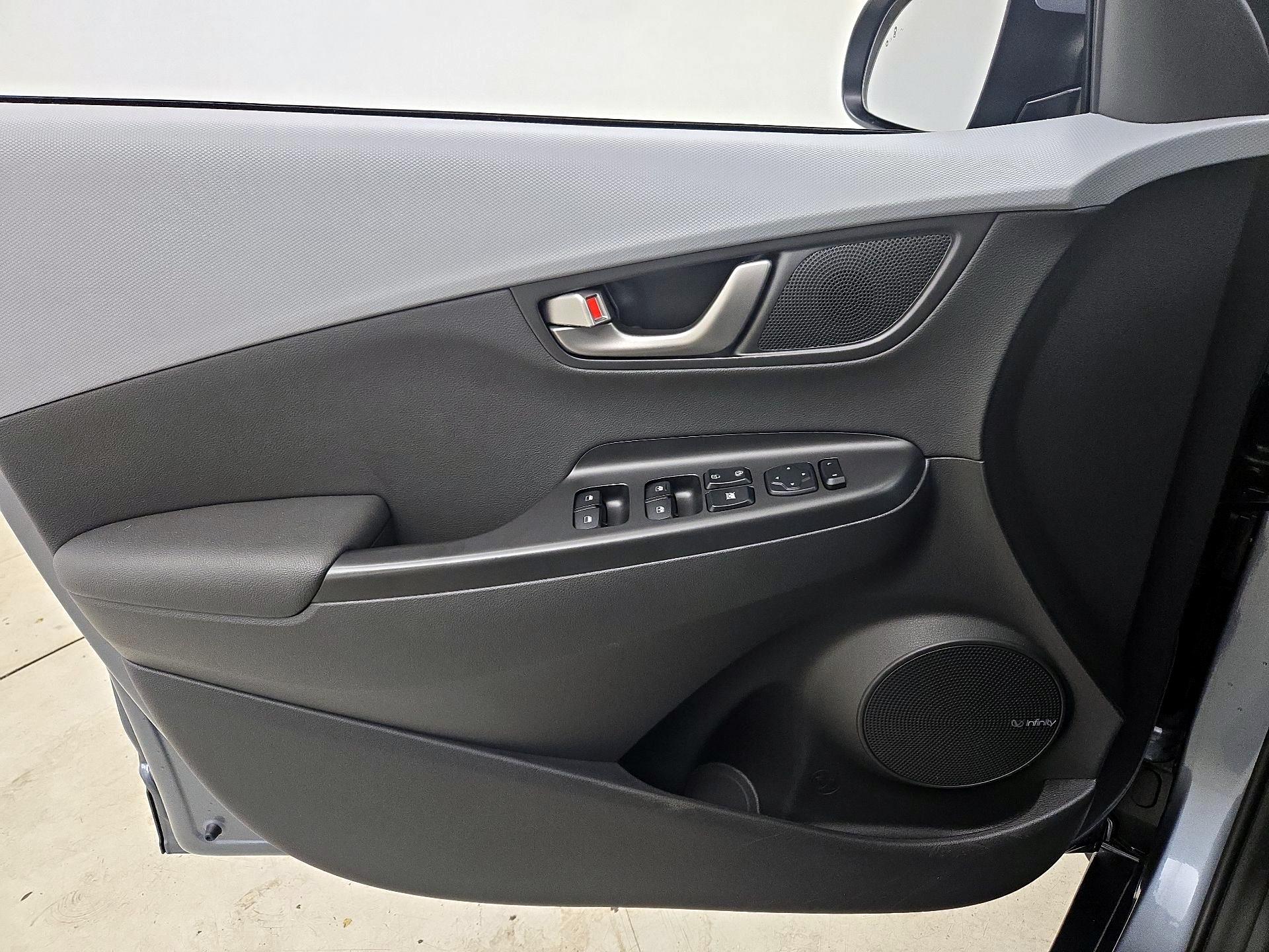 Thumbnail: 2020 Hyundai Kona - 12