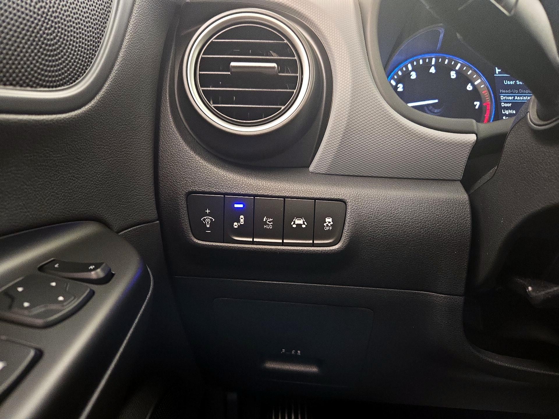 Thumbnail: 2020 Hyundai Kona - 13