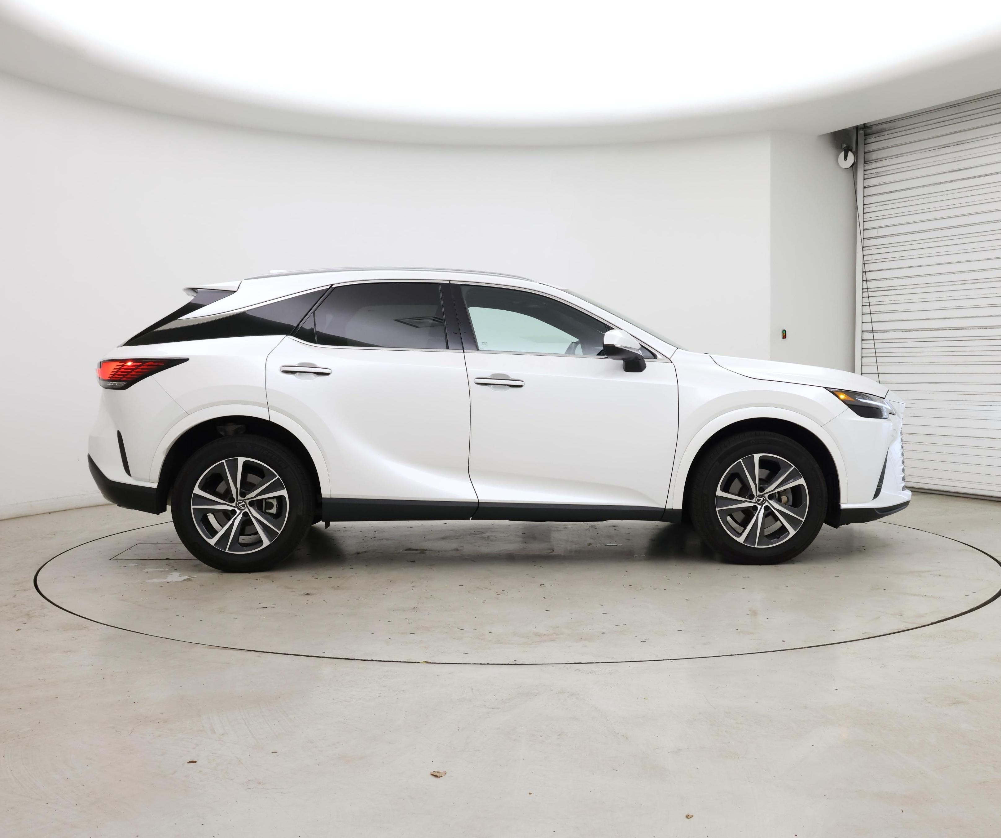 Thumbnail: 2023 Lexus RX - 7