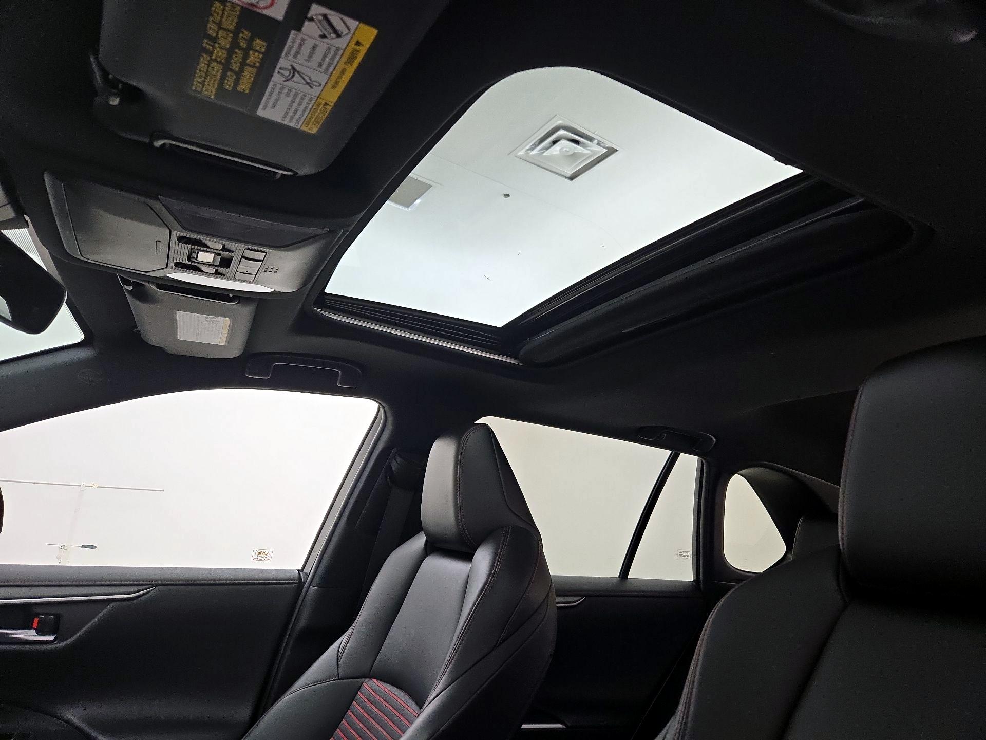 Thumbnail: 2021 Toyota RAV4 - 19