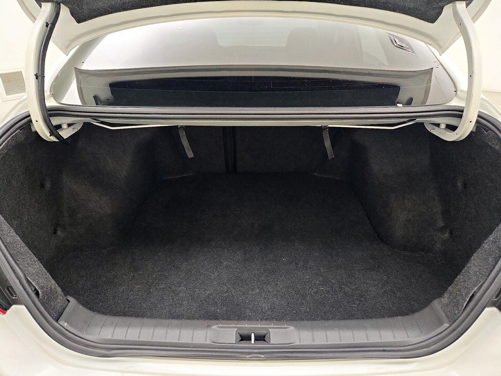 2017 Nissan Altima SR - Photo 19