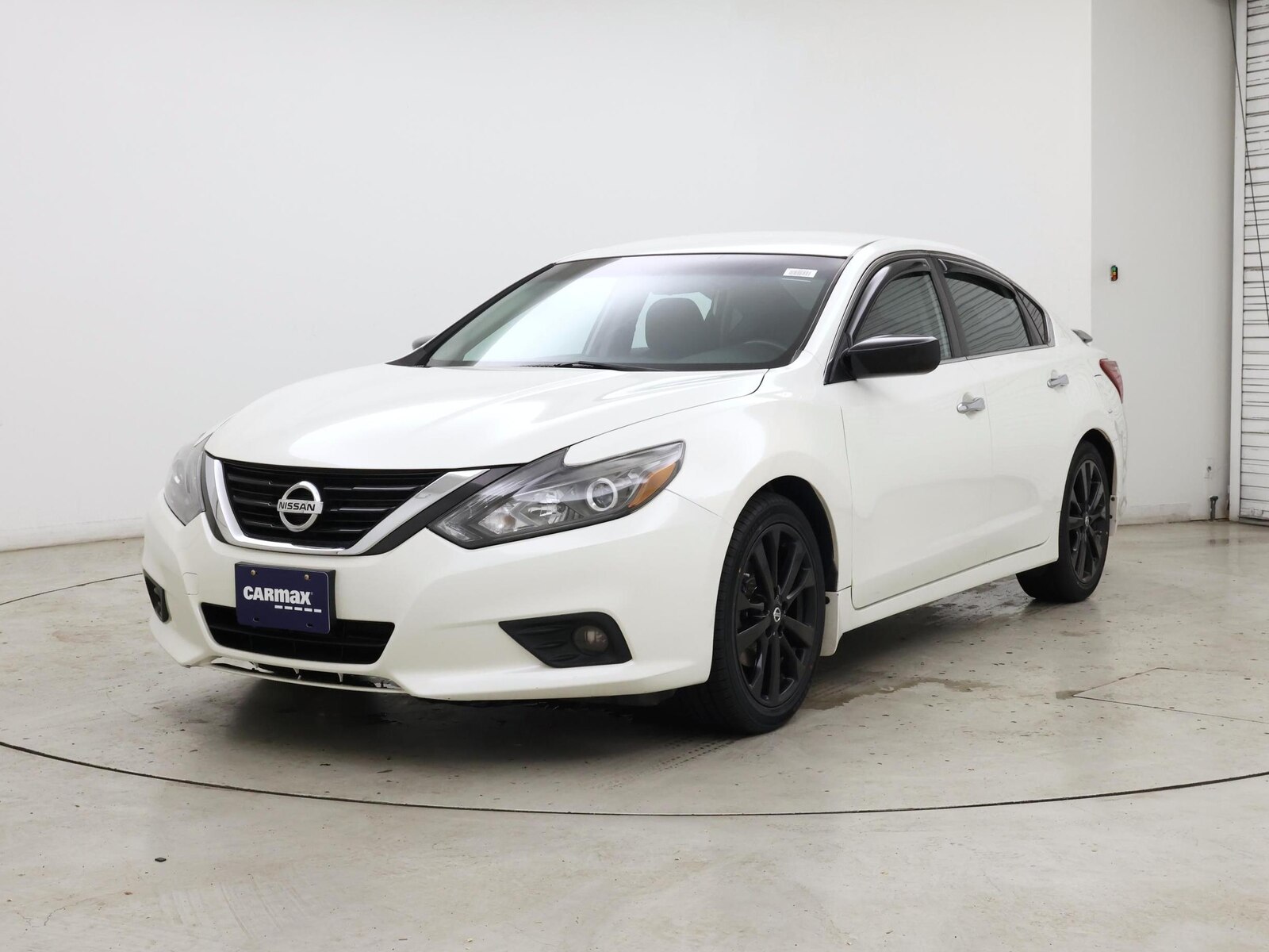 2017 Nissan Altima SR - Photo 5