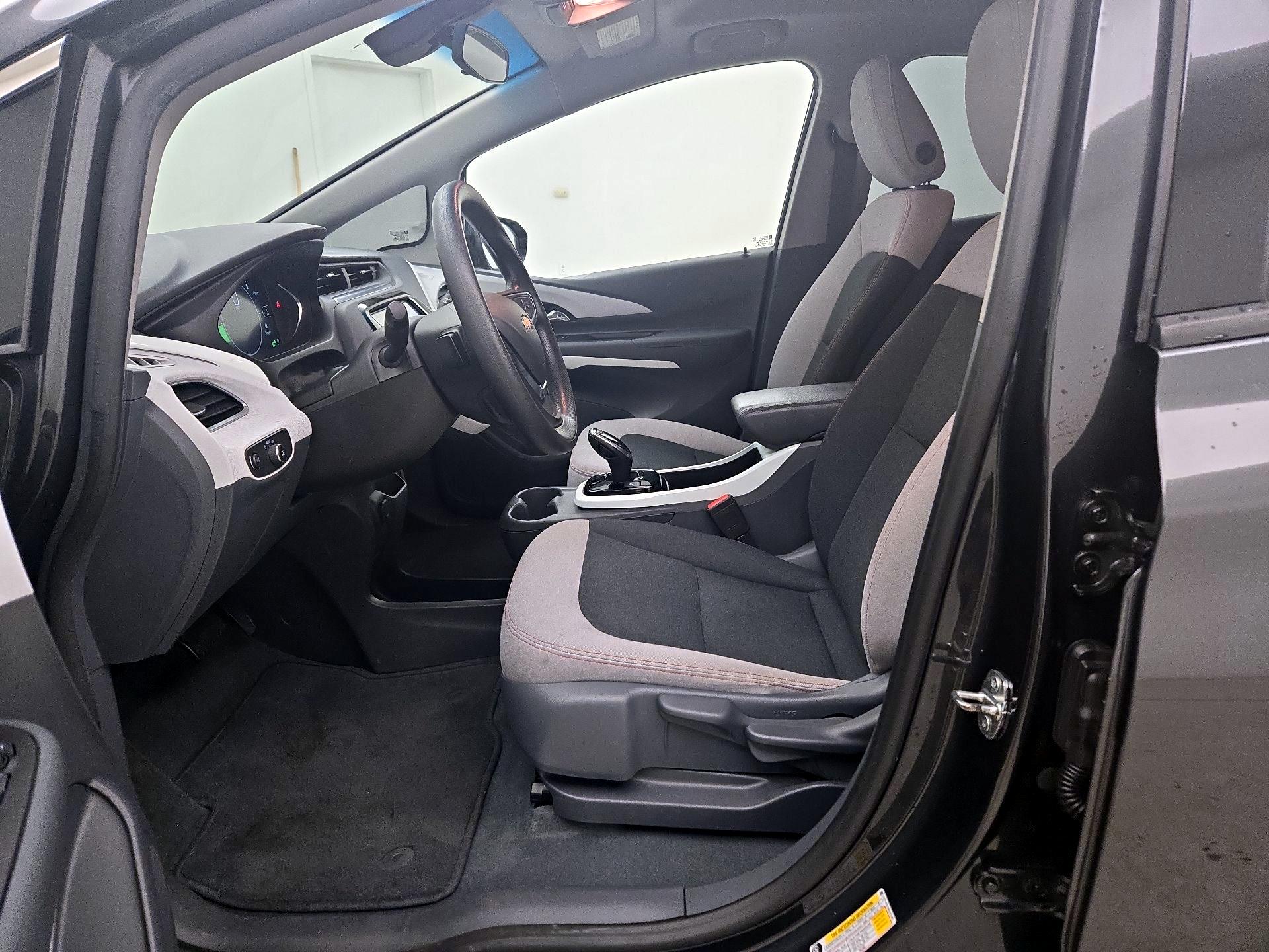 Thumbnail: 2021 Chevrolet Bolt EV - 11