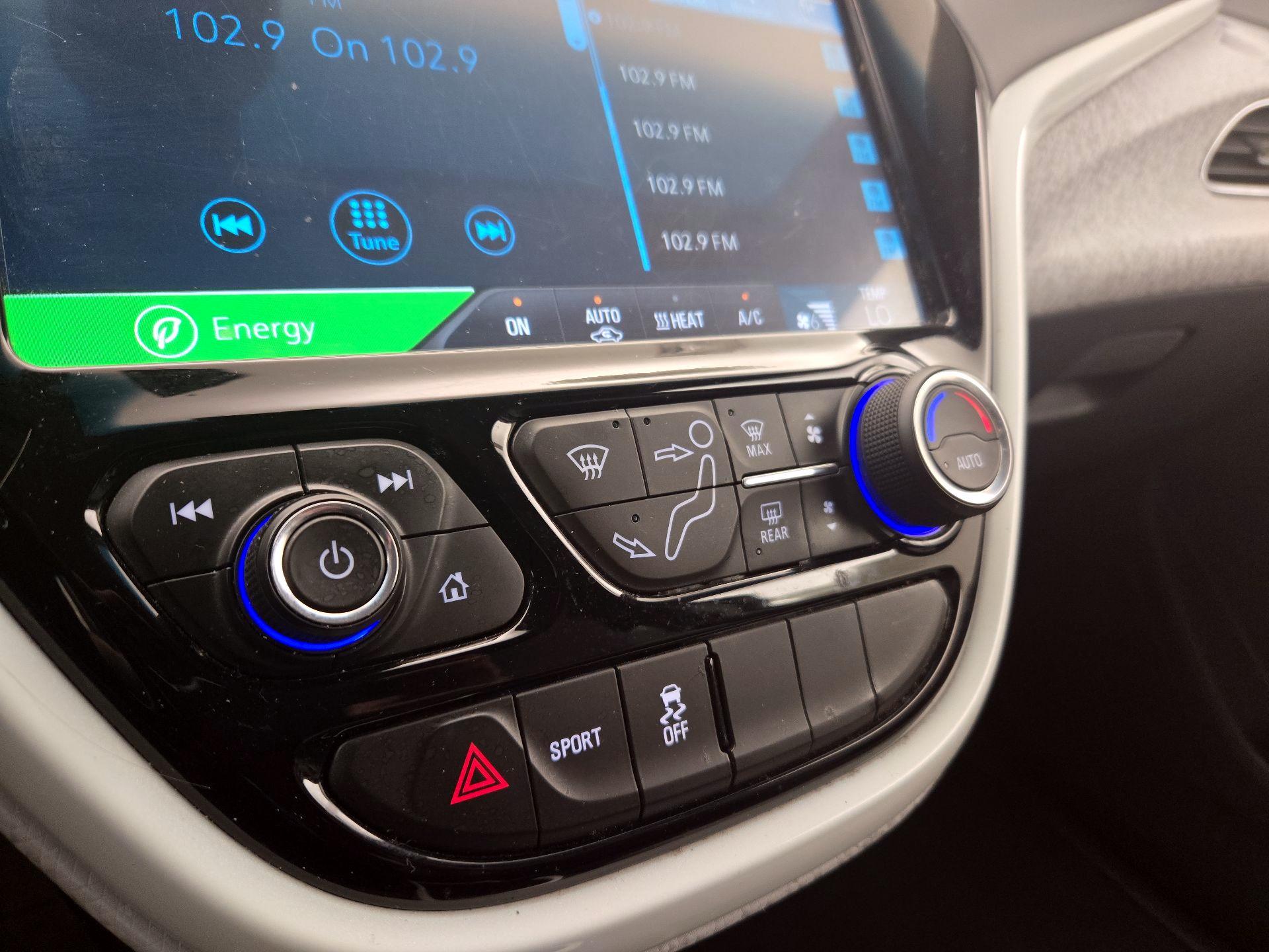 Thumbnail: 2021 Chevrolet Bolt EV - 16