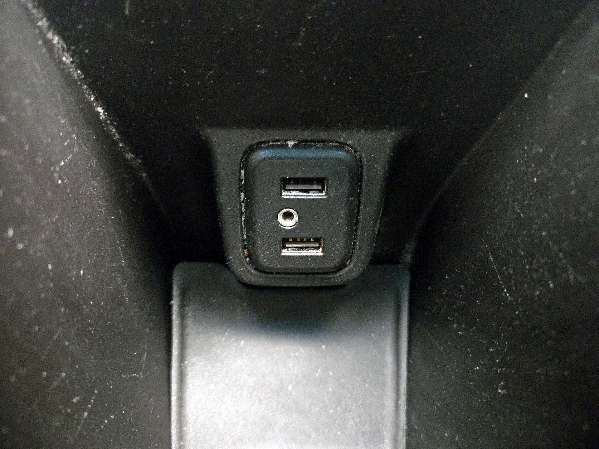 Thumbnail: 2021 Chevrolet Bolt EV - 18