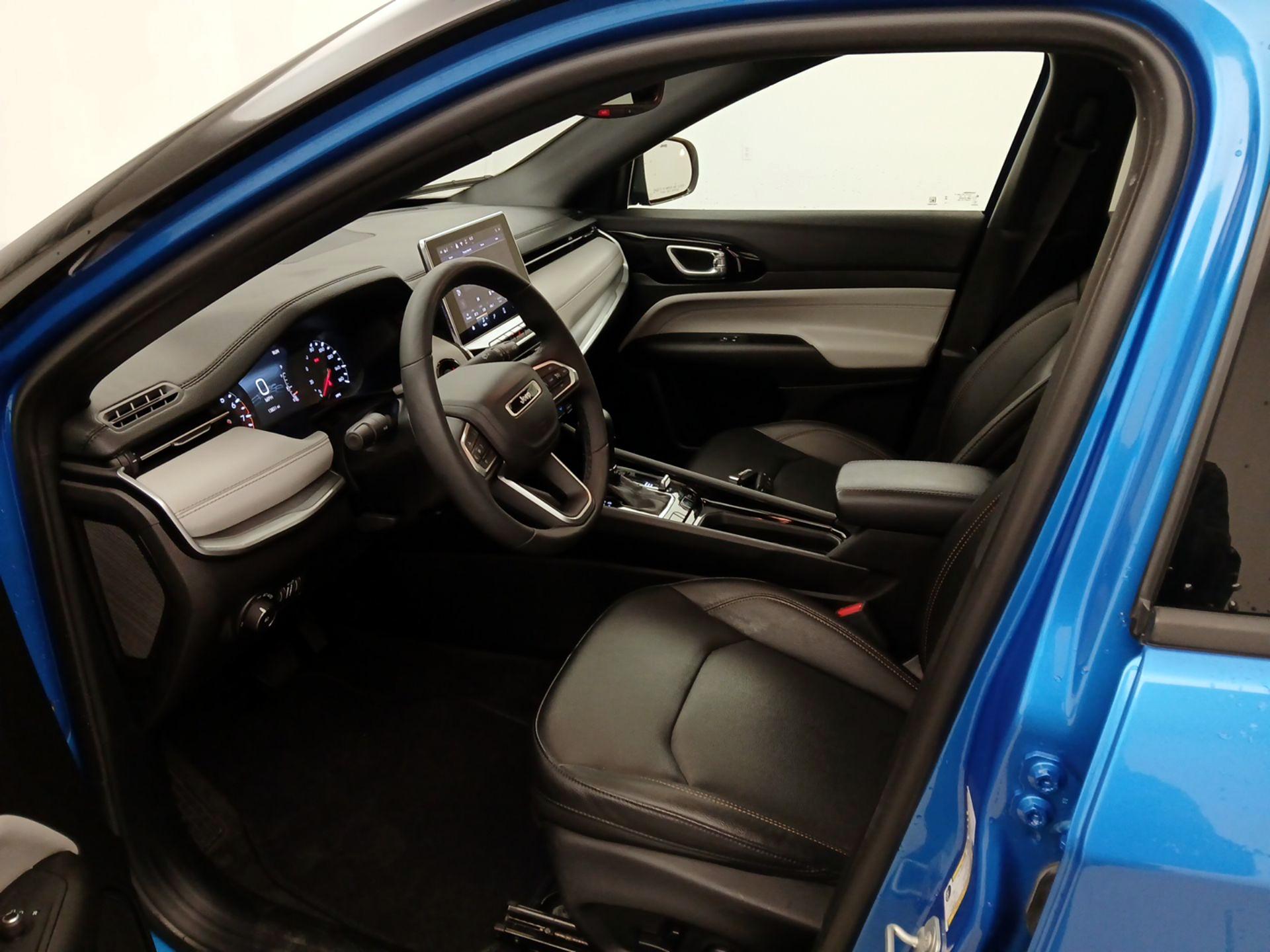 Thumbnail: 2024 Jeep Compass - 11