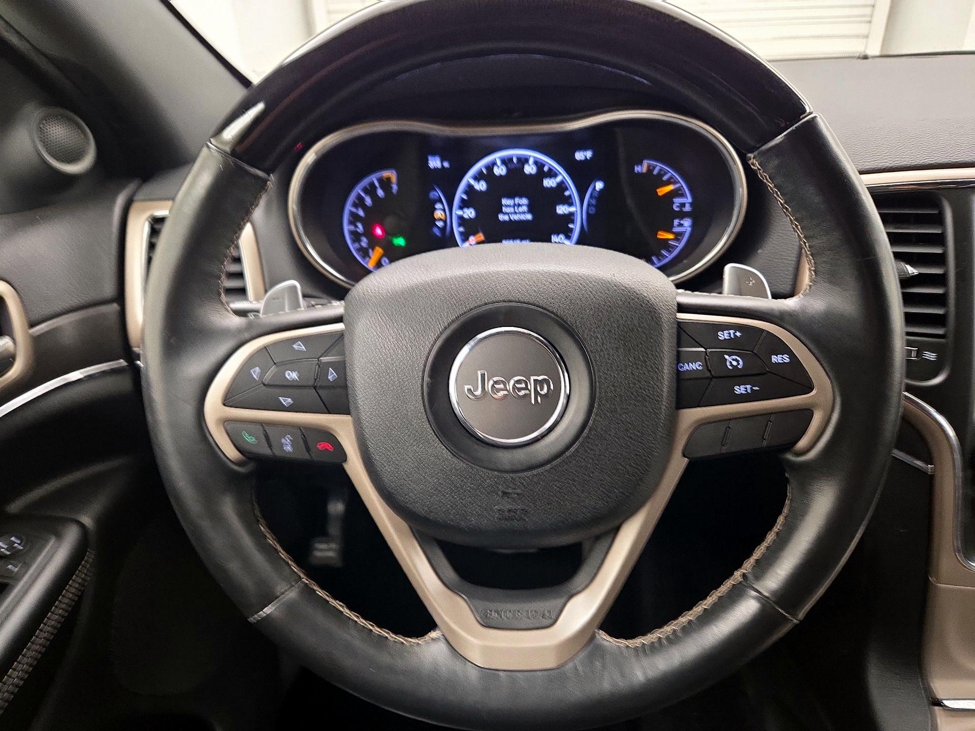 Thumbnail: 2017 Jeep Grand Cherokee - 10