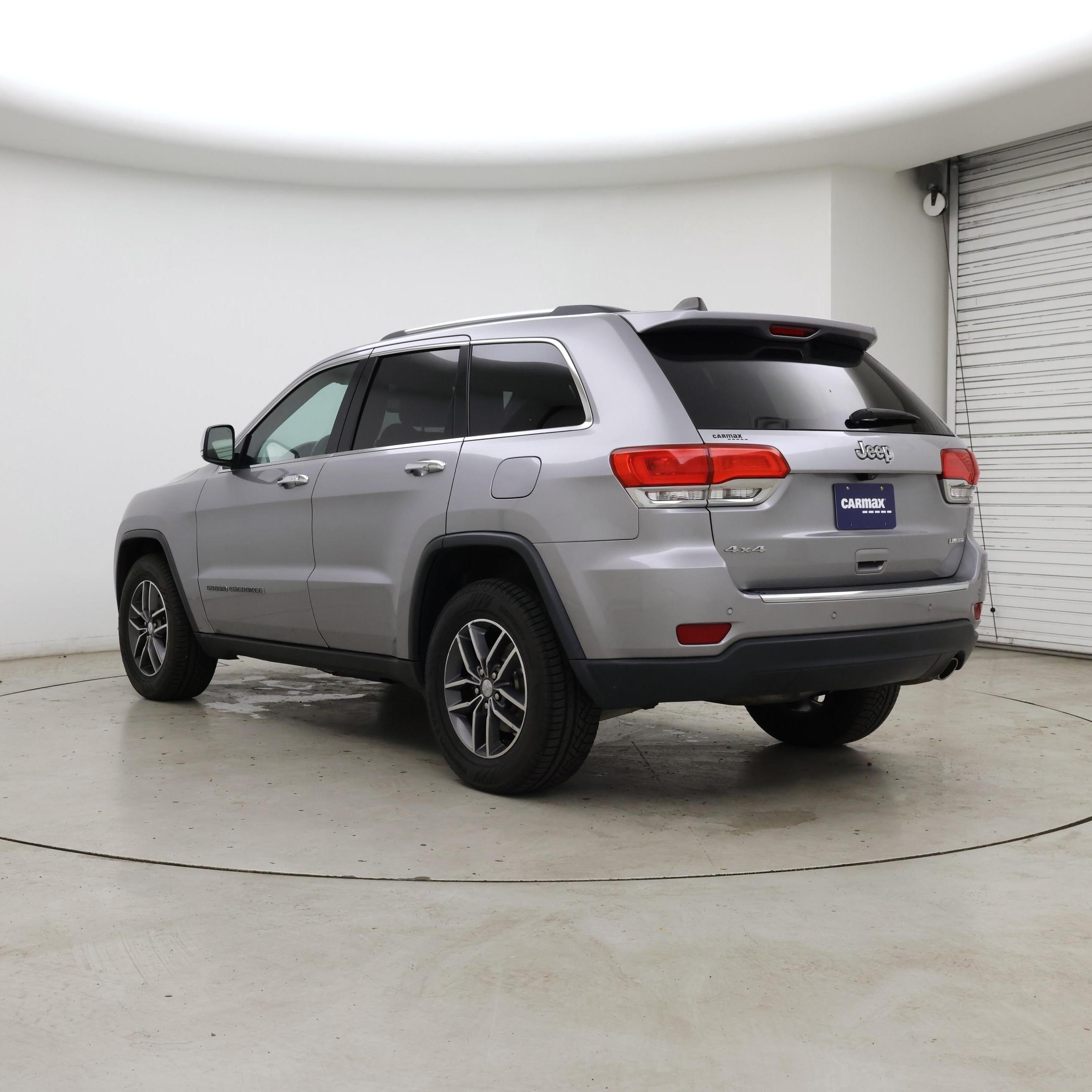 Thumbnail: 2017 Jeep Grand Cherokee - 2