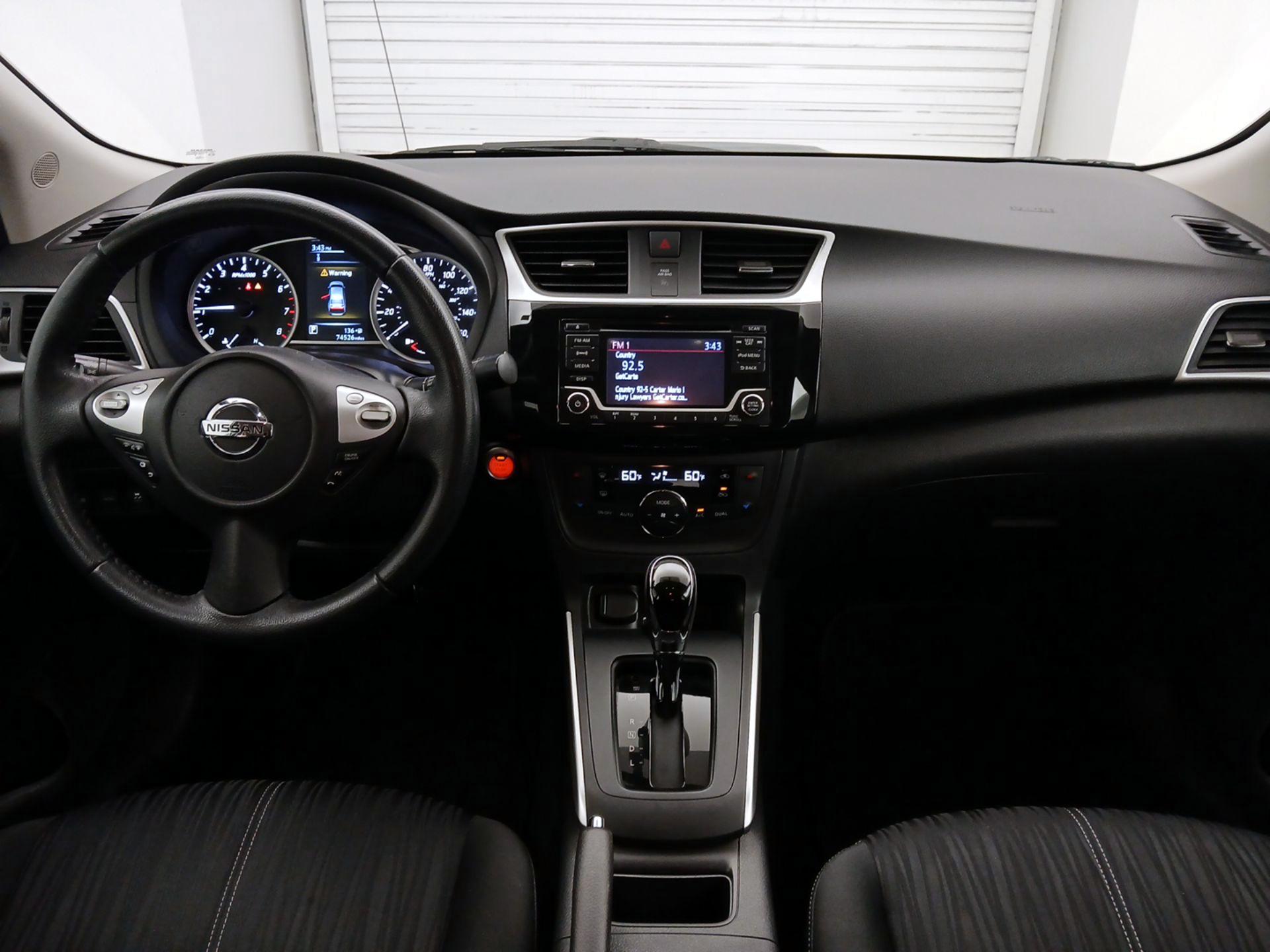 Thumbnail: 2018 Nissan Sentra - 9